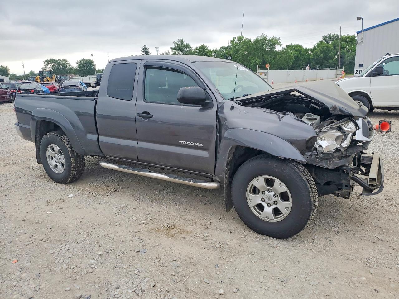 2013 Toyota Tacoma Access Cab Gray vin: 5TFUX4EN8DX024049