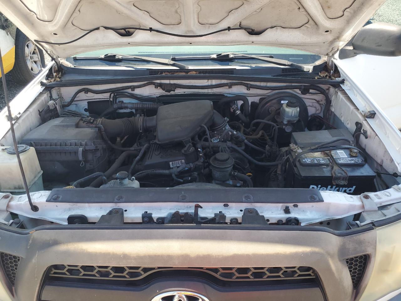 2011 Toyota Tacoma Access Cab White vin: 5TFUX4EN9BX005278