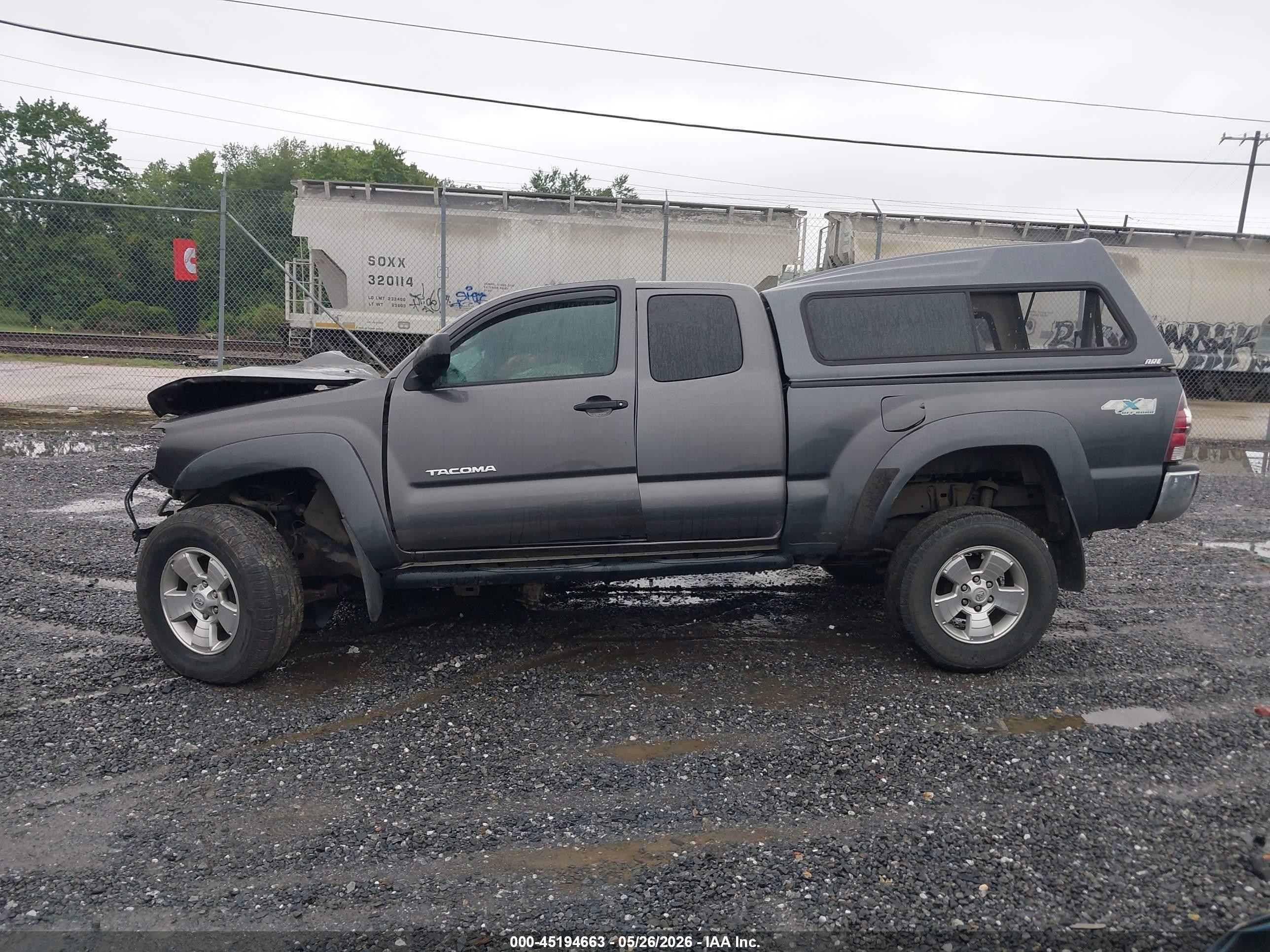 2013 Toyota Tacoma   Gray vin: 5TFUX4EN9DX016820