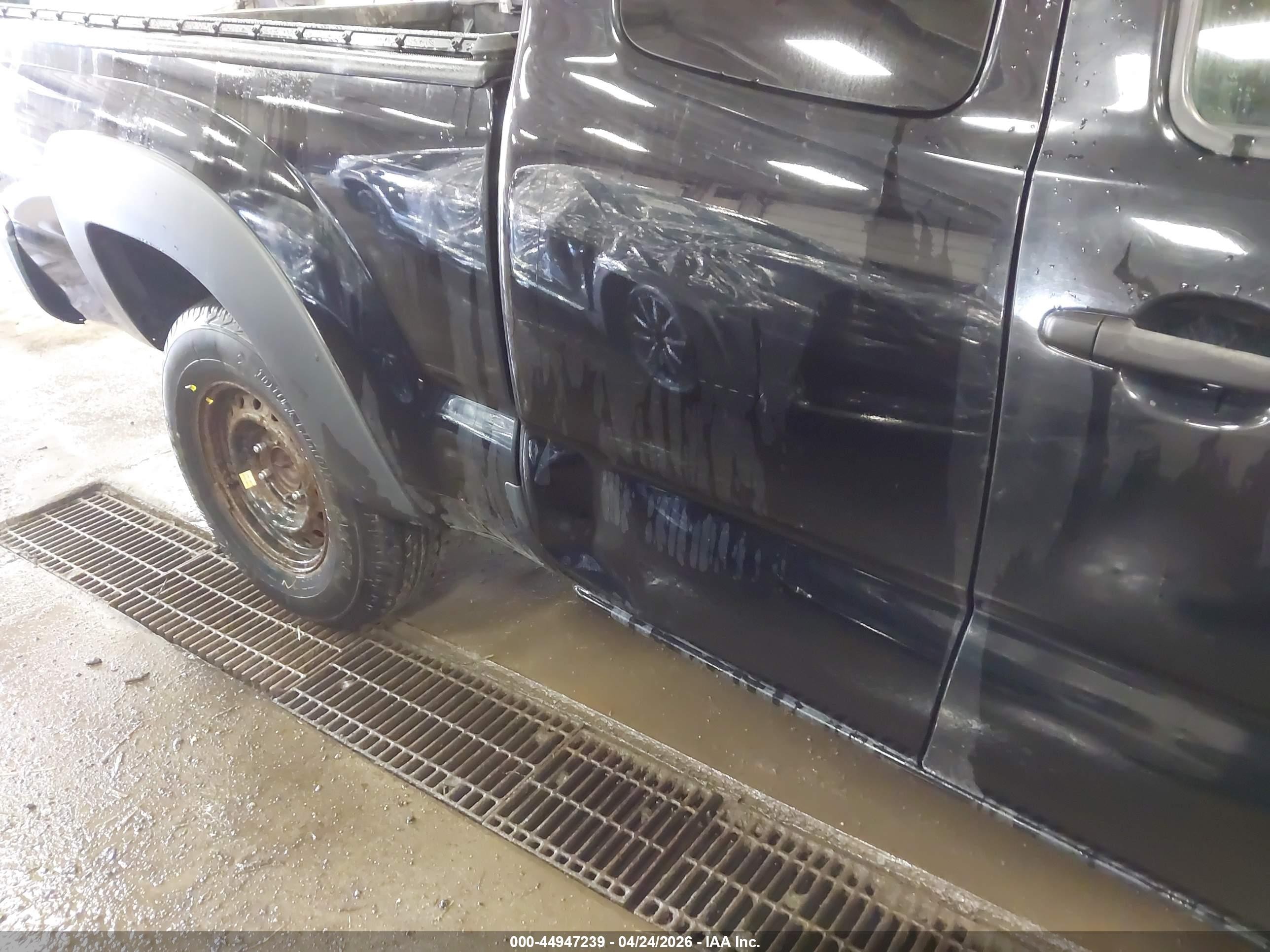 2013 Toyota Tacoma   Black vin: 5TFUX4EN9DX017840