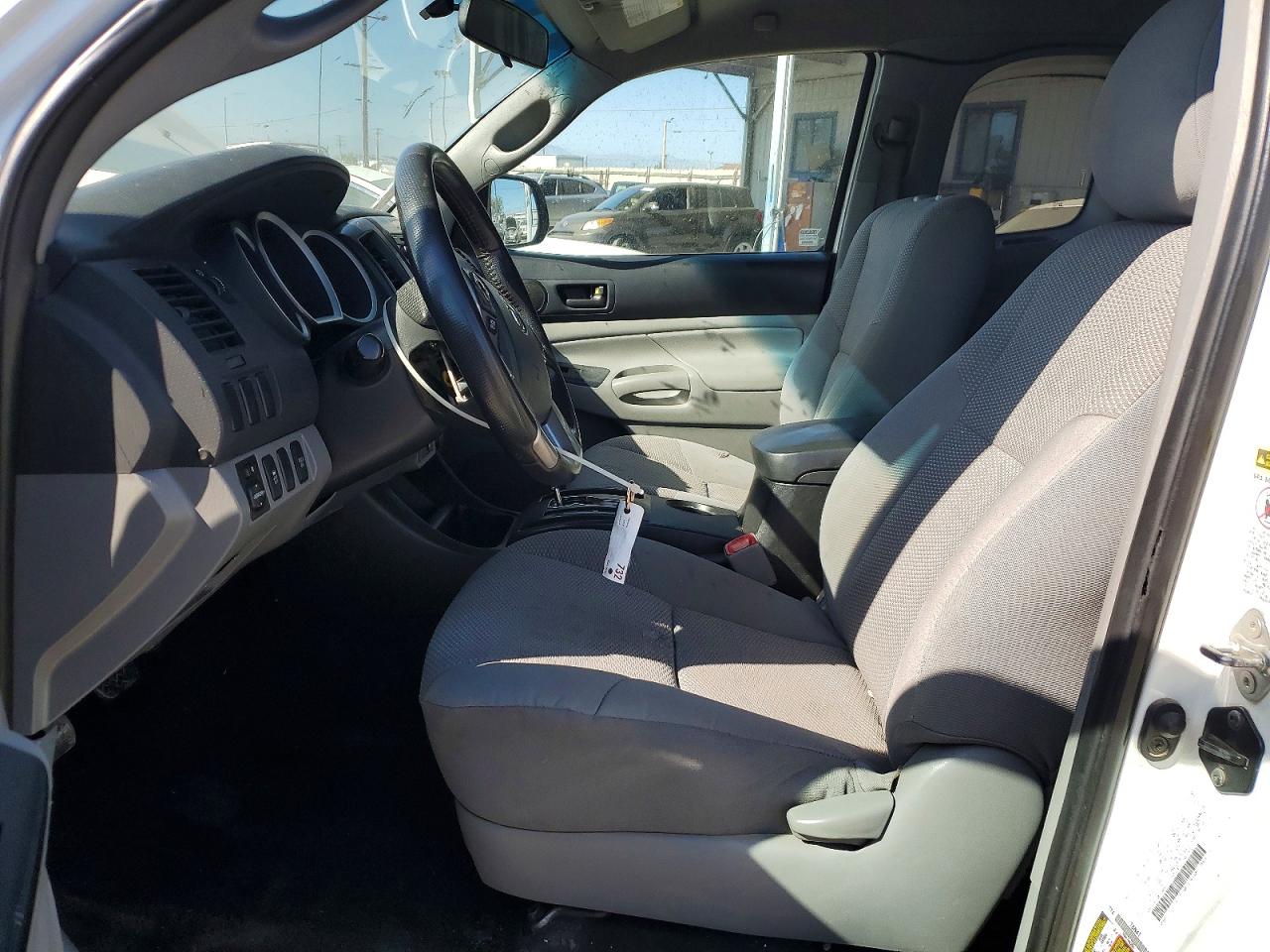 2014 Toyota Tacoma Access Cab Белый vin: 5TFUX4EN9EX025048