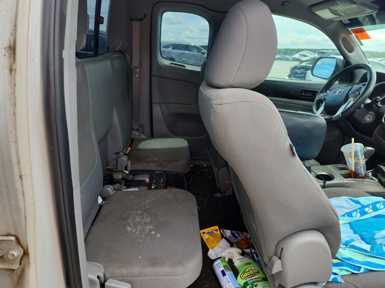 2014 Toyota Tacoma Access Cab White vin: 5TFUX4EN9EX027592
