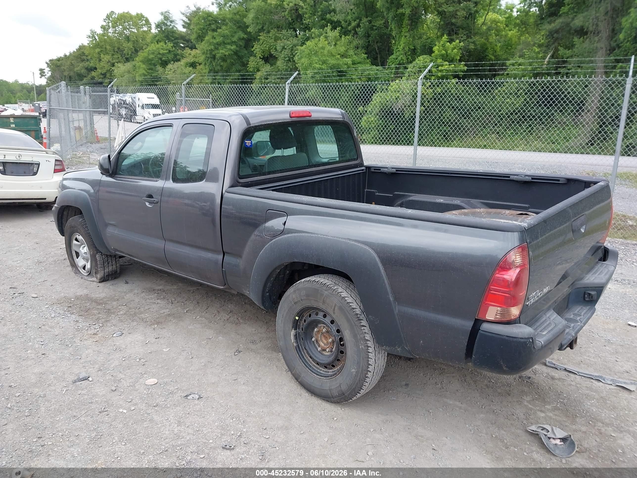 2015 Toyota Tacoma   Серый vin: 5TFUX4EN9FX031434