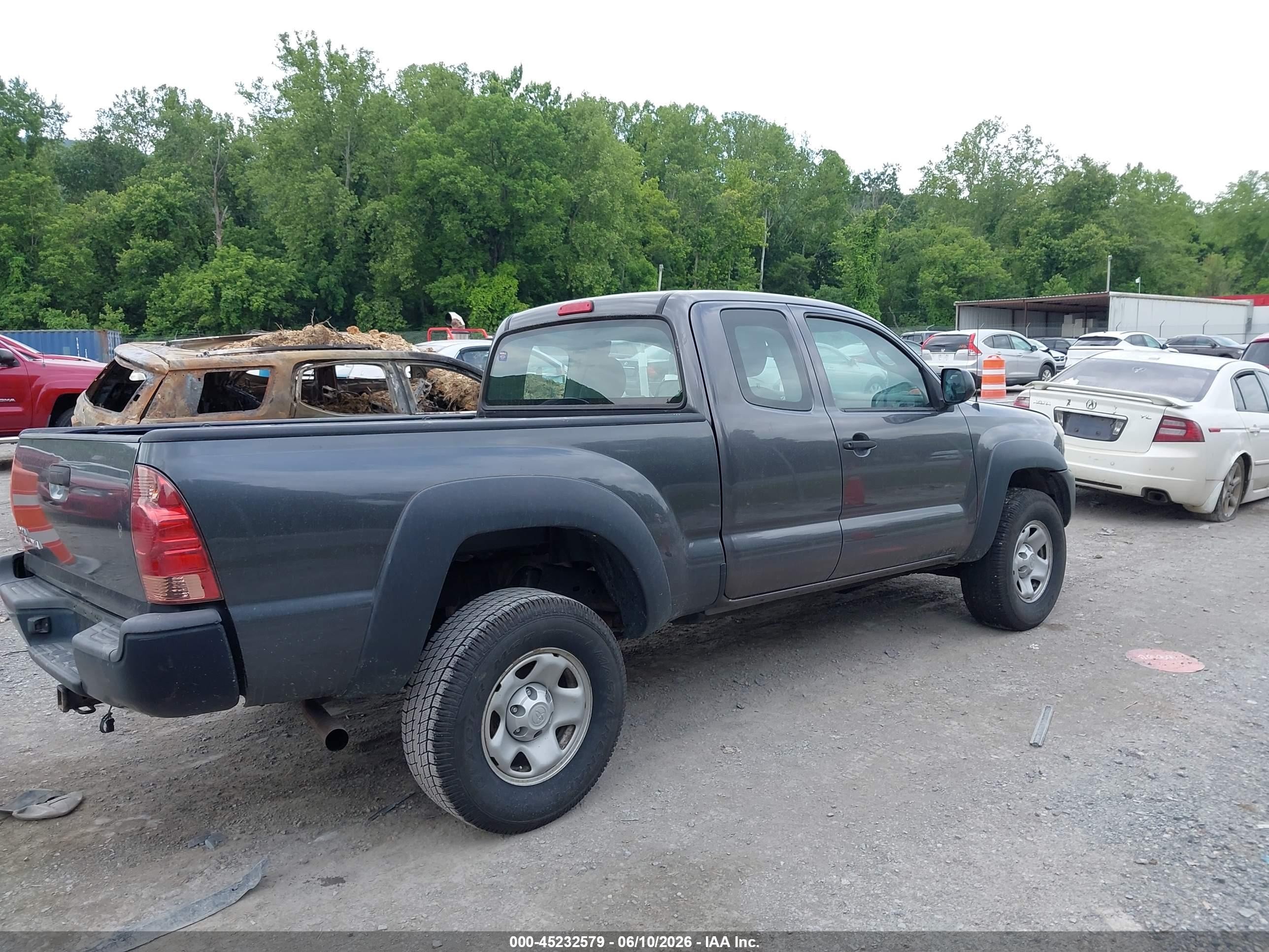 2015 Toyota Tacoma   Серый vin: 5TFUX4EN9FX031434