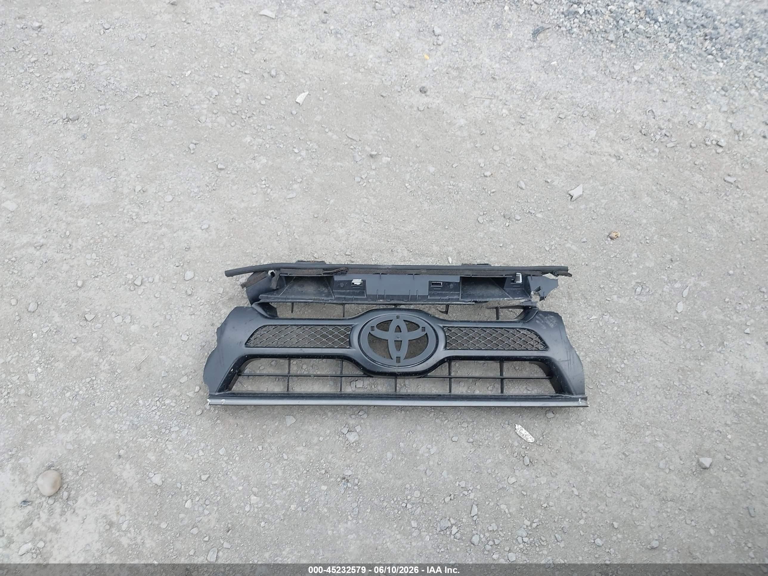 2015 Toyota Tacoma   Серый vin: 5TFUX4EN9FX031434