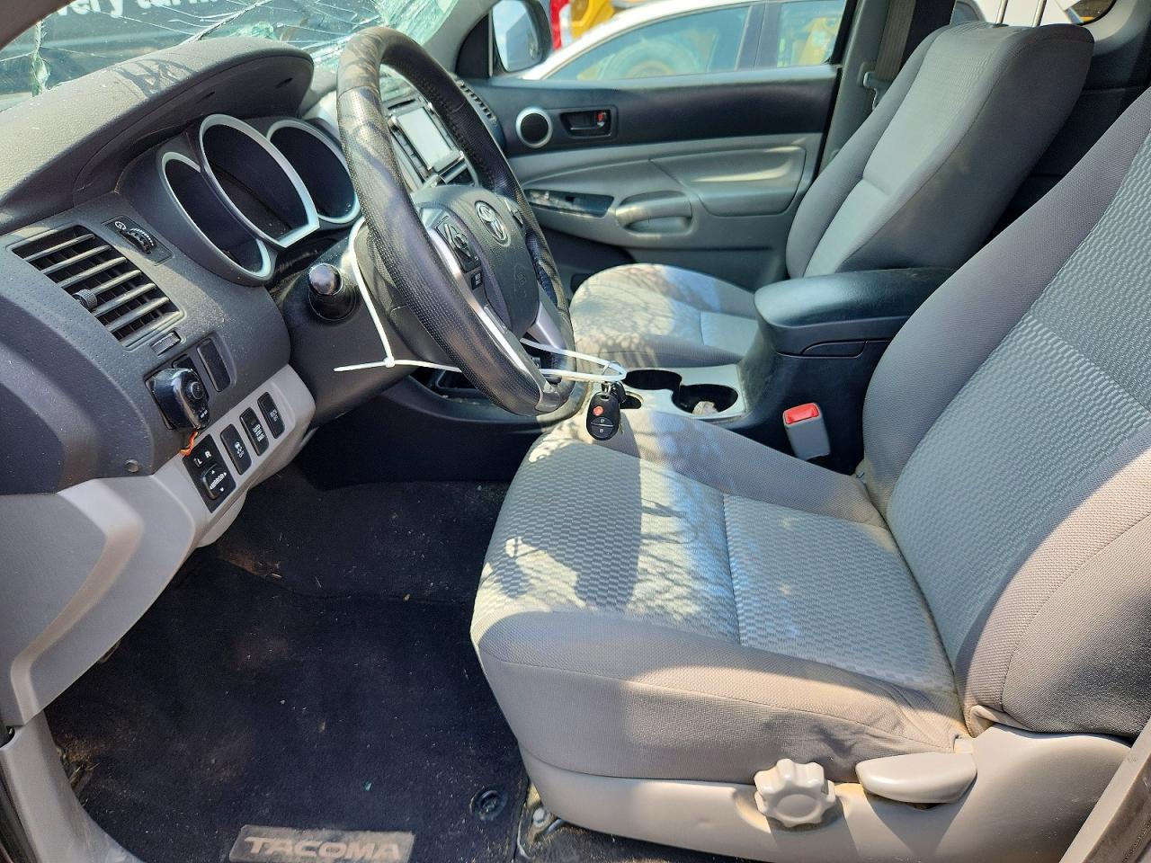 2015 Toyota Tacoma Base Gray vin: 5TFUX4EN9FX032373