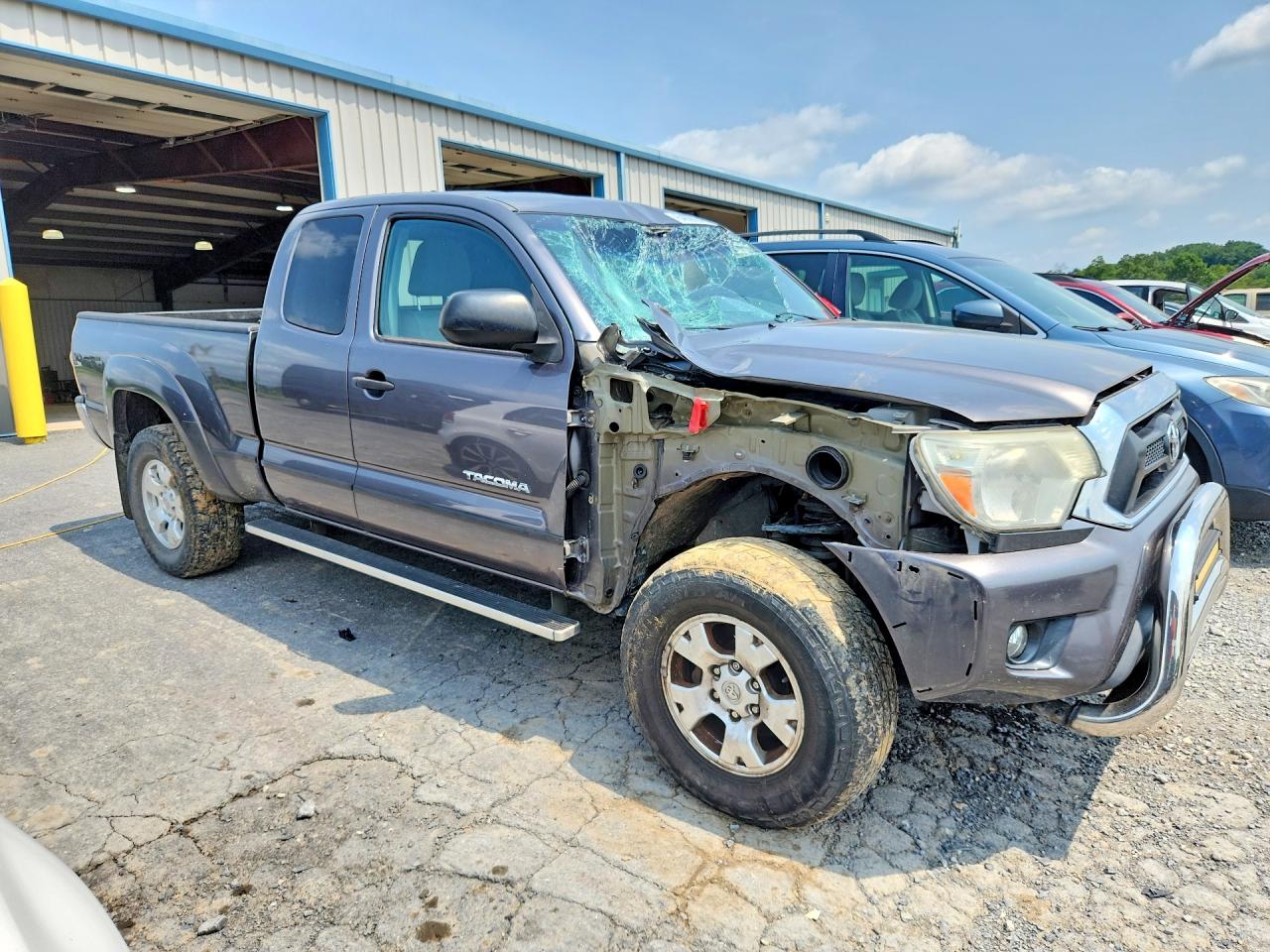 2015 Toyota Tacoma Base Gray vin: 5TFUX4EN9FX032373