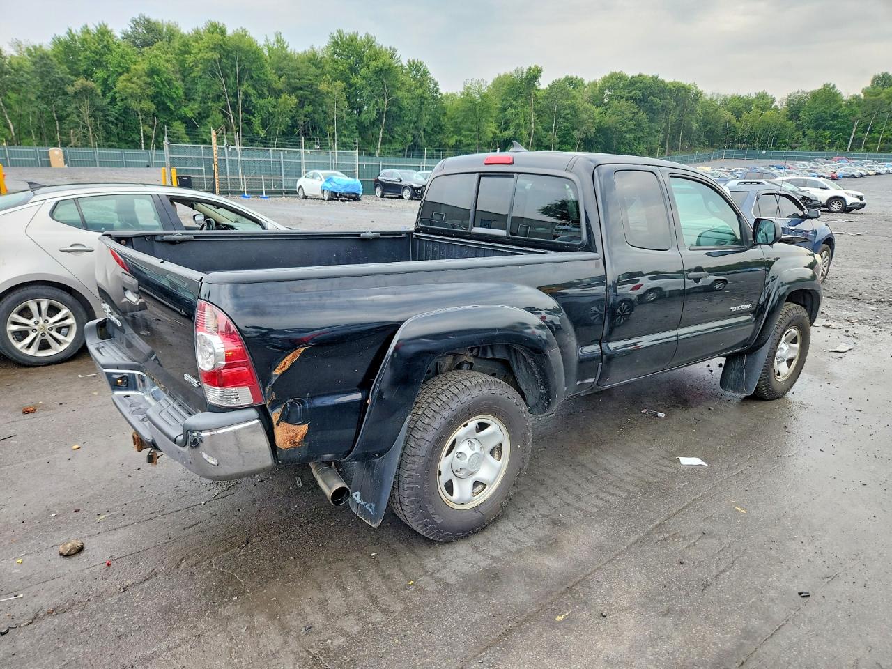 2015 Toyota Tacoma Base Black vin: 5TFUX4EN9FX033927