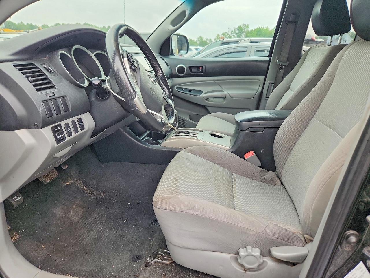 2015 Toyota Tacoma Base Black vin: 5TFUX4EN9FX033927