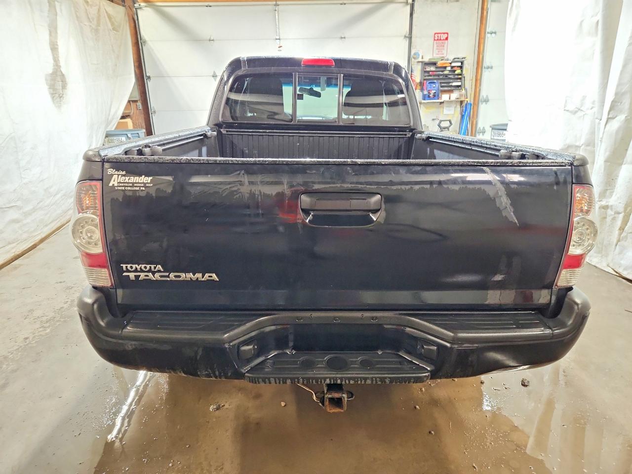 2015 Toyota Tacoma Base Black vin: 5TFUX4EN9FX035595