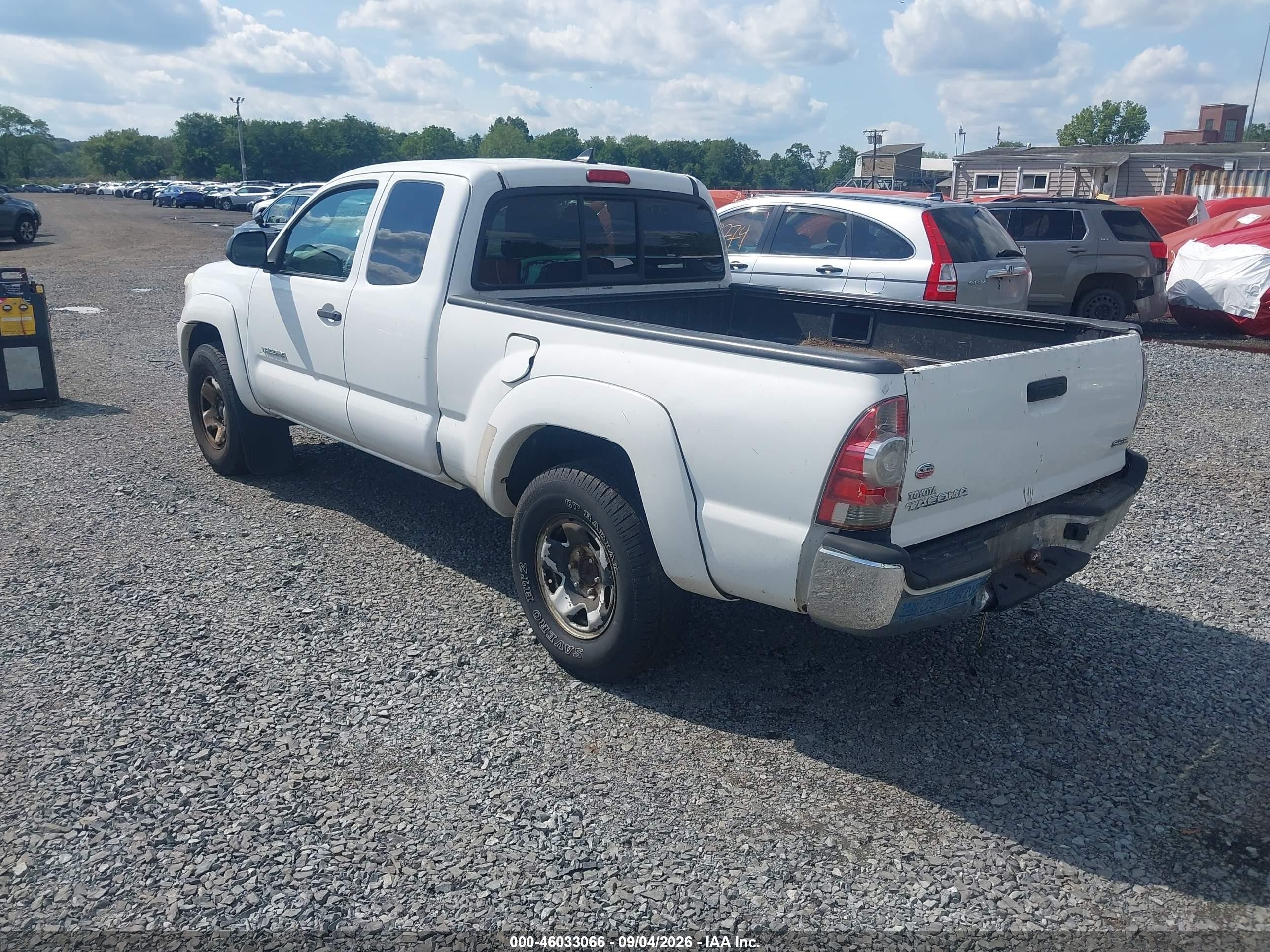 2012 Toyota Tacoma   White vin: 5TFUX4ENXCX014816
