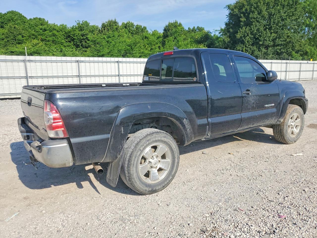 2015 Toyota Tacoma Black vin: 5TFUX4ENXFX038148