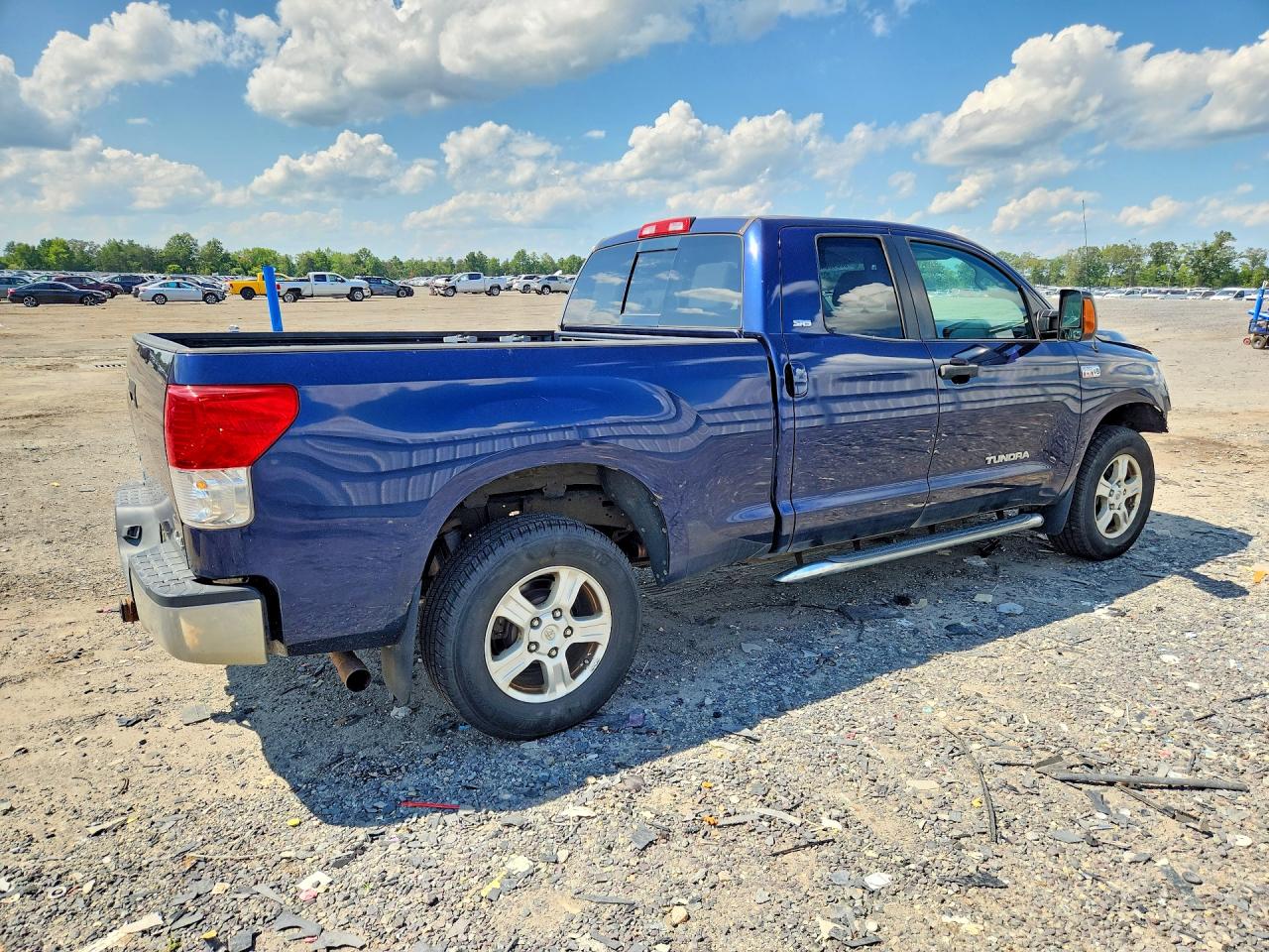2010 Toyota Tundra Double Cab Sr5 Blue vin: 5TFUY5F10AX103399