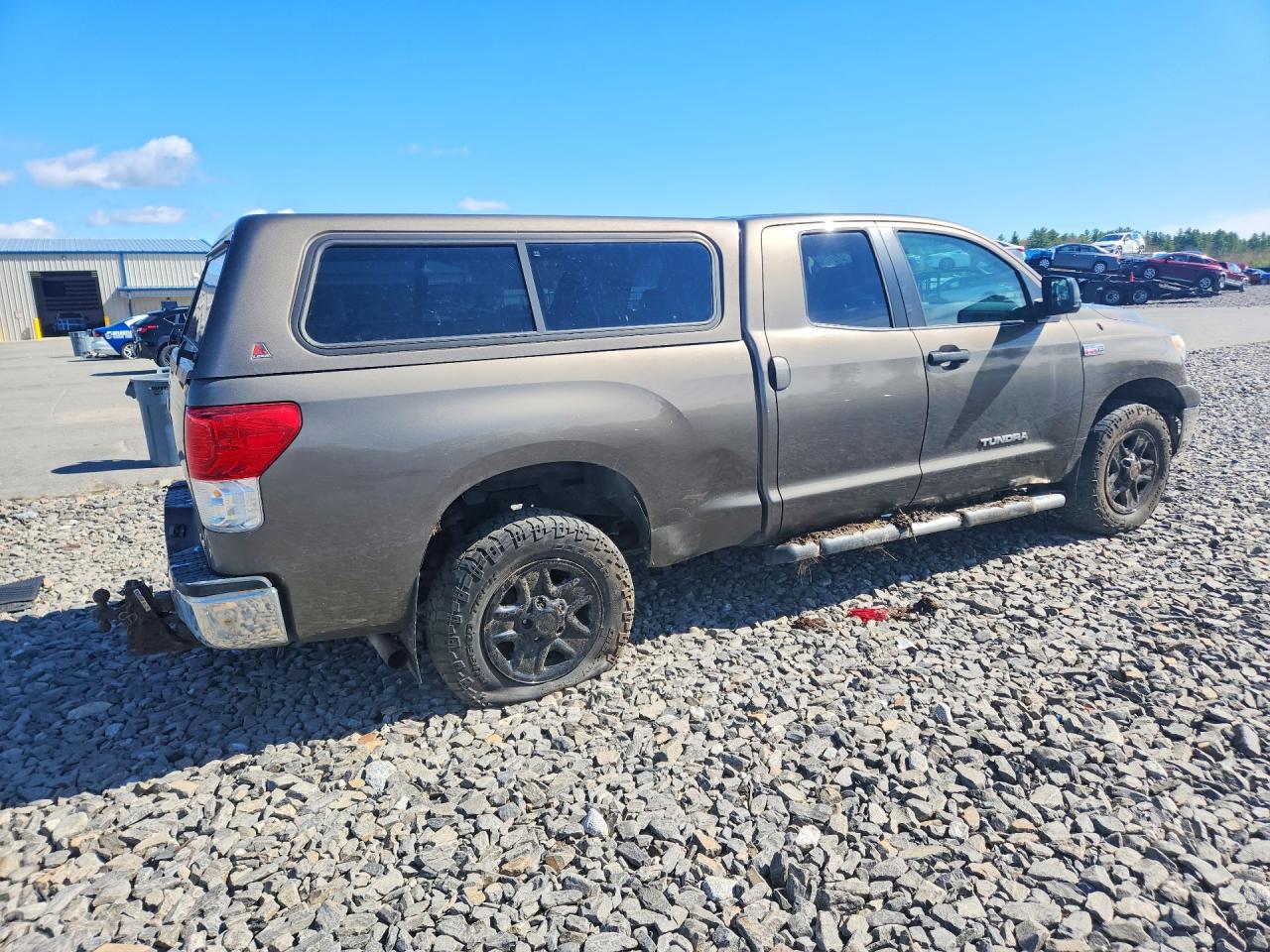 2013 Toyota Tundra Double Cab Sr5 Коричневый vin: 5TFUY5F10DX316969