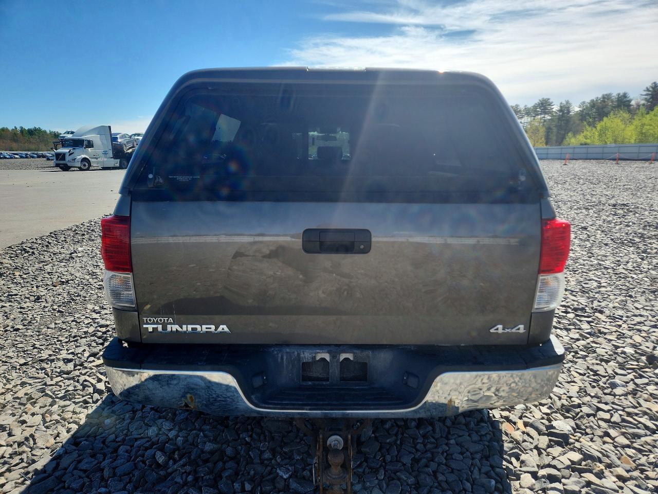 2013 Toyota Tundra Double Cab Sr5 Коричневый vin: 5TFUY5F10DX316969