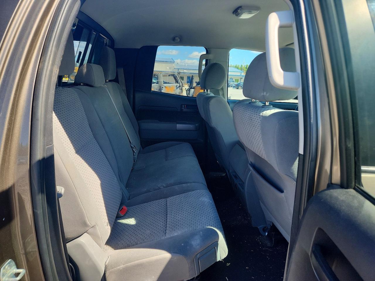 2013 Toyota Tundra Double Cab Sr5 Коричневый vin: 5TFUY5F10DX316969