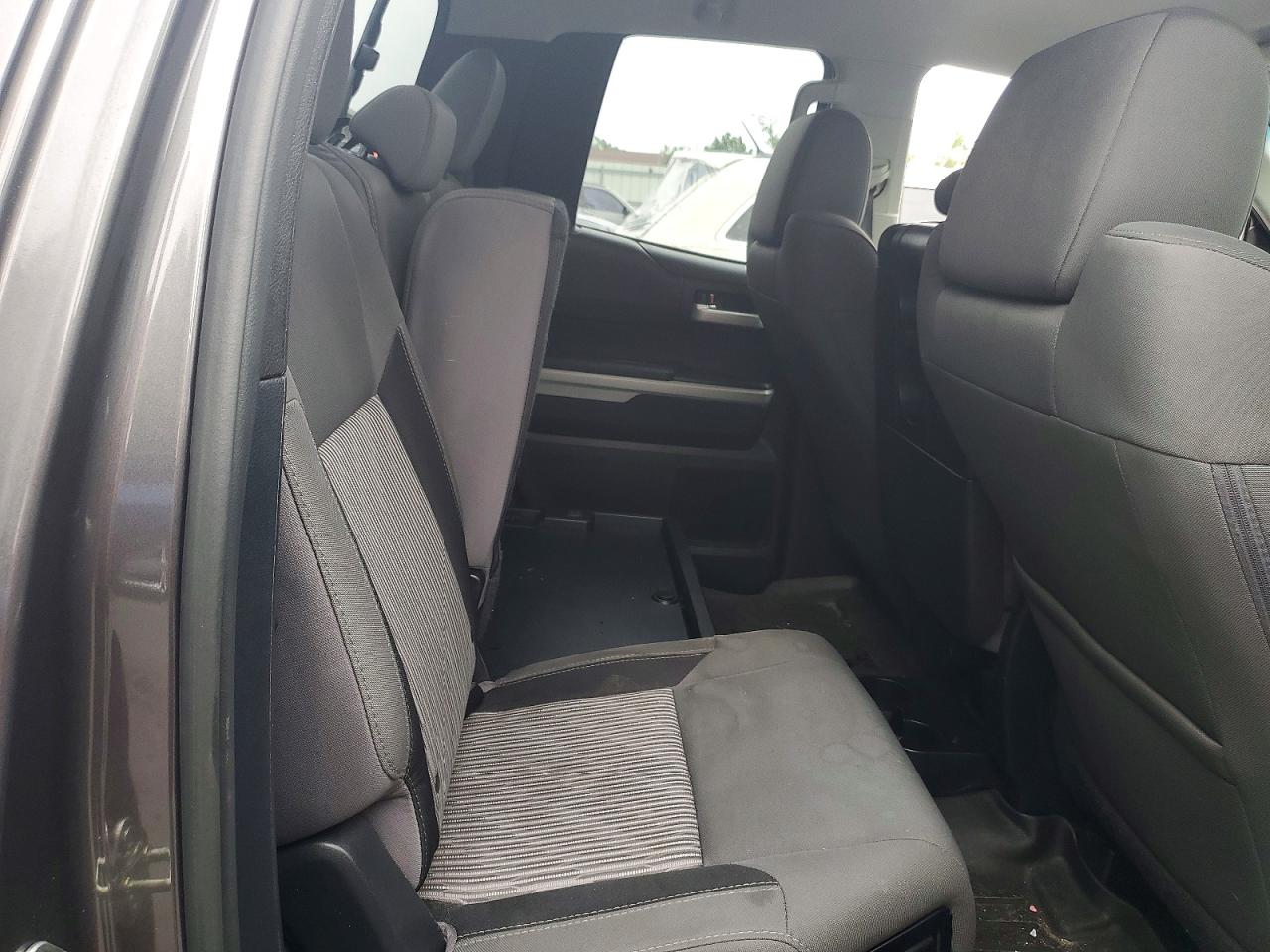 2015 Toyota Tundra Sr5 Gray vin: 5TFUY5F10FX446317