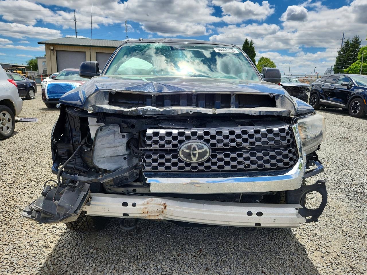 2018 Toyota Tundra Sr5 Gray vin: 5TFUY5F10JX690865