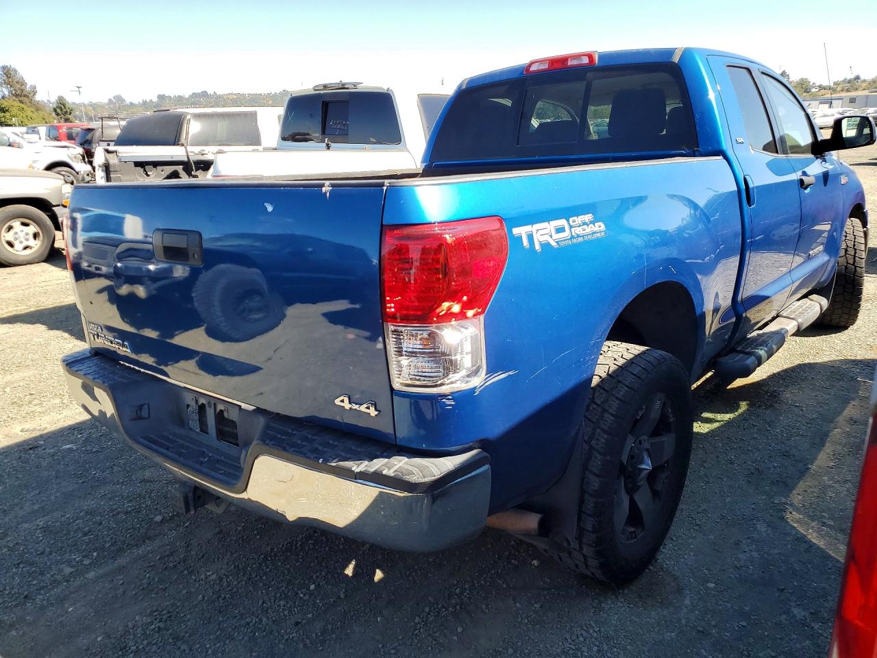 2010 Toyota Tundra Double Cab Sr5 Blue vin: 5TFUY5F11AX145760