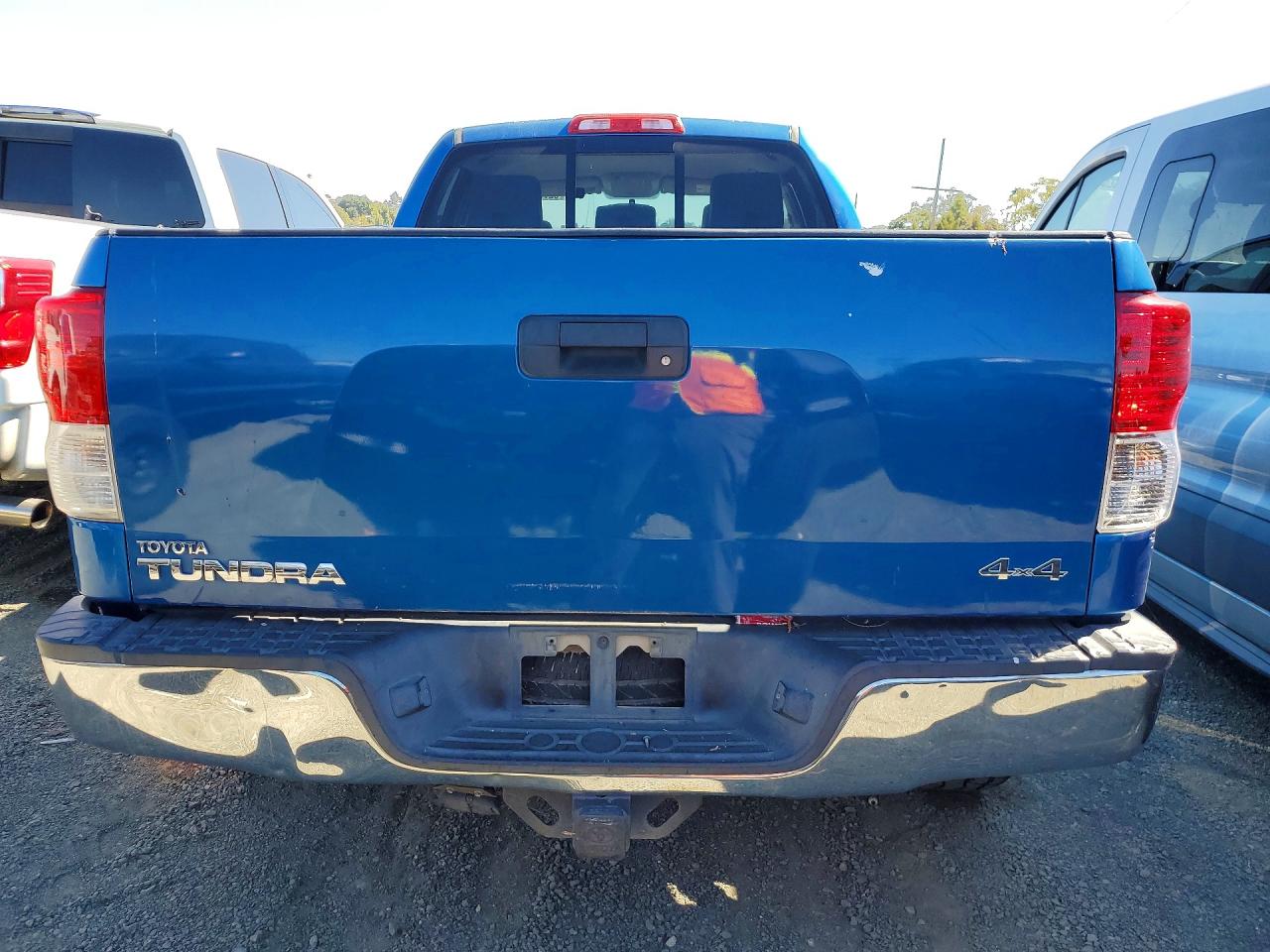 2010 Toyota Tundra Double Cab Sr5 Blue vin: 5TFUY5F11AX145760