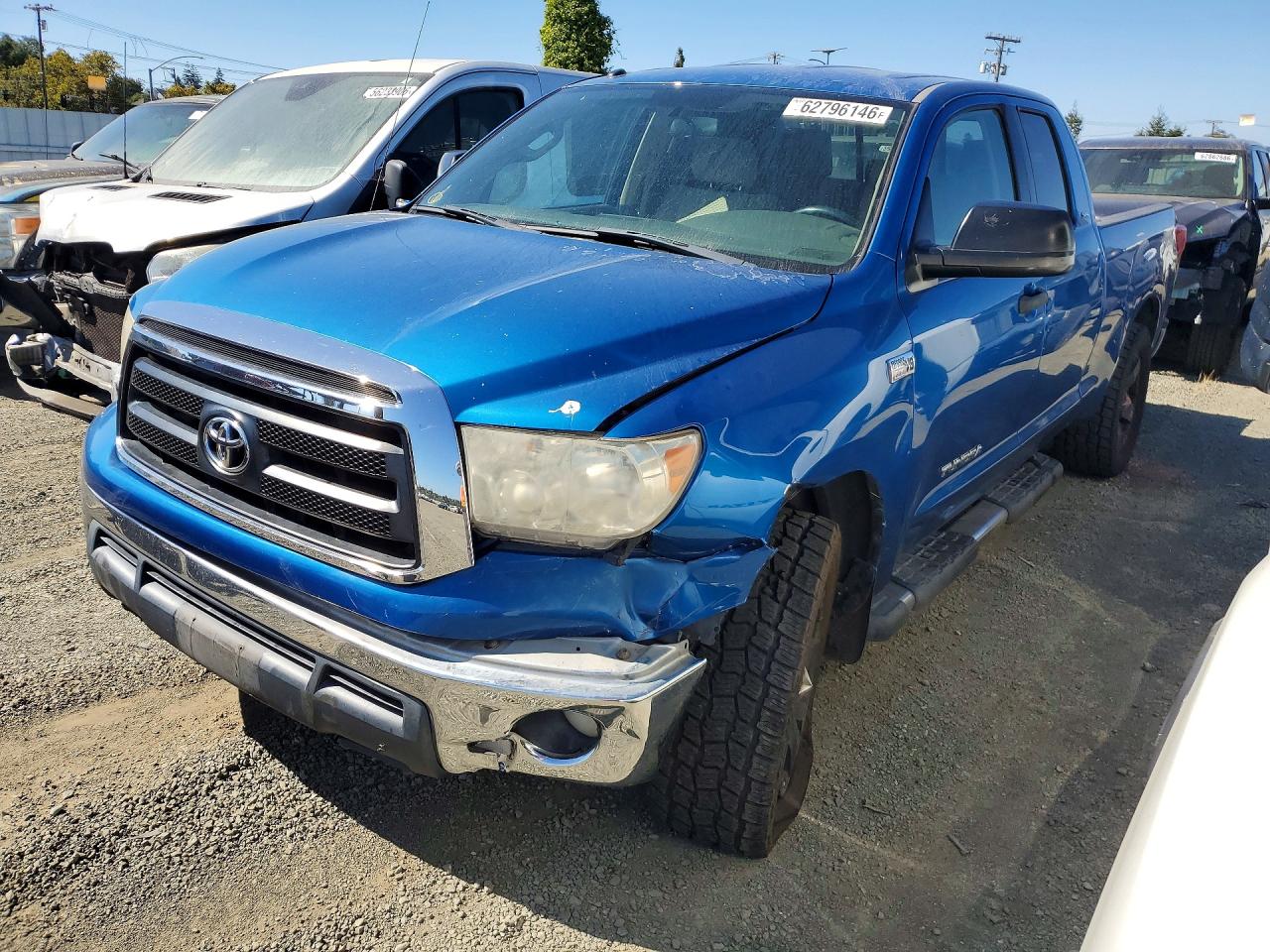 2010 Toyota Tundra Double Cab Sr5 Blue vin: 5TFUY5F11AX145760