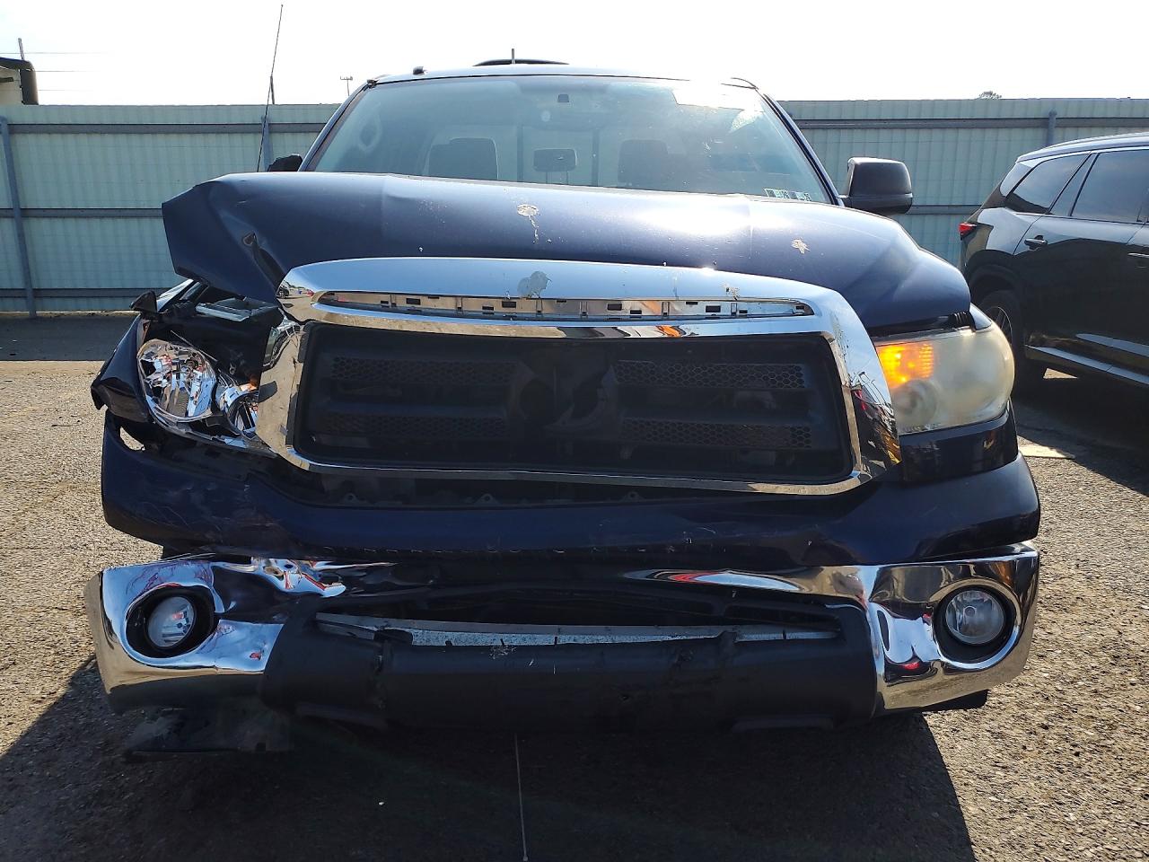 2012 Toyota Tundra Double Cab Sr5 Blue vin: 5TFUY5F11CX229354