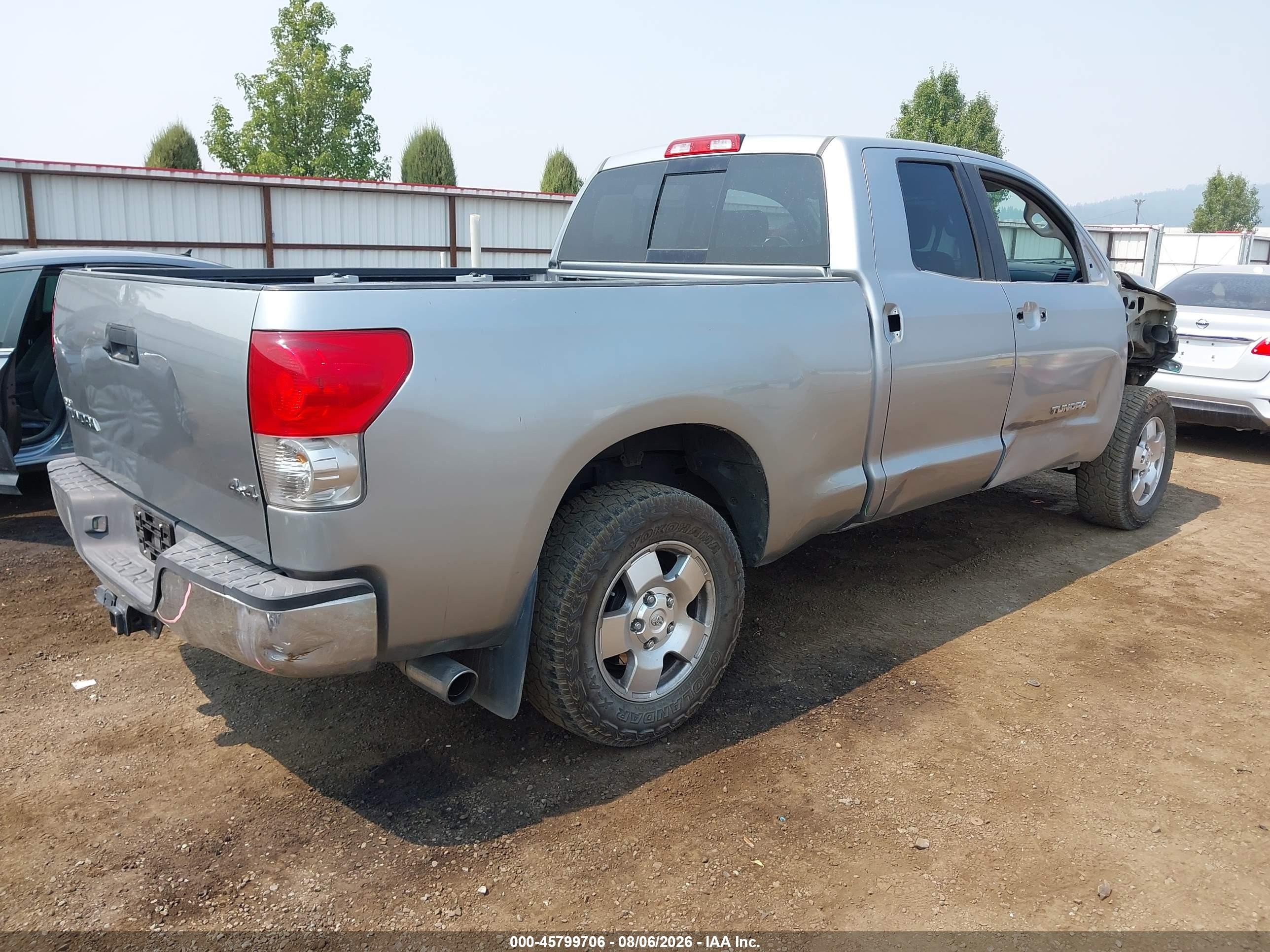 2013 Toyota Tundra Grade 5.7l V8 Silver vin: 5TFUY5F11DX311036