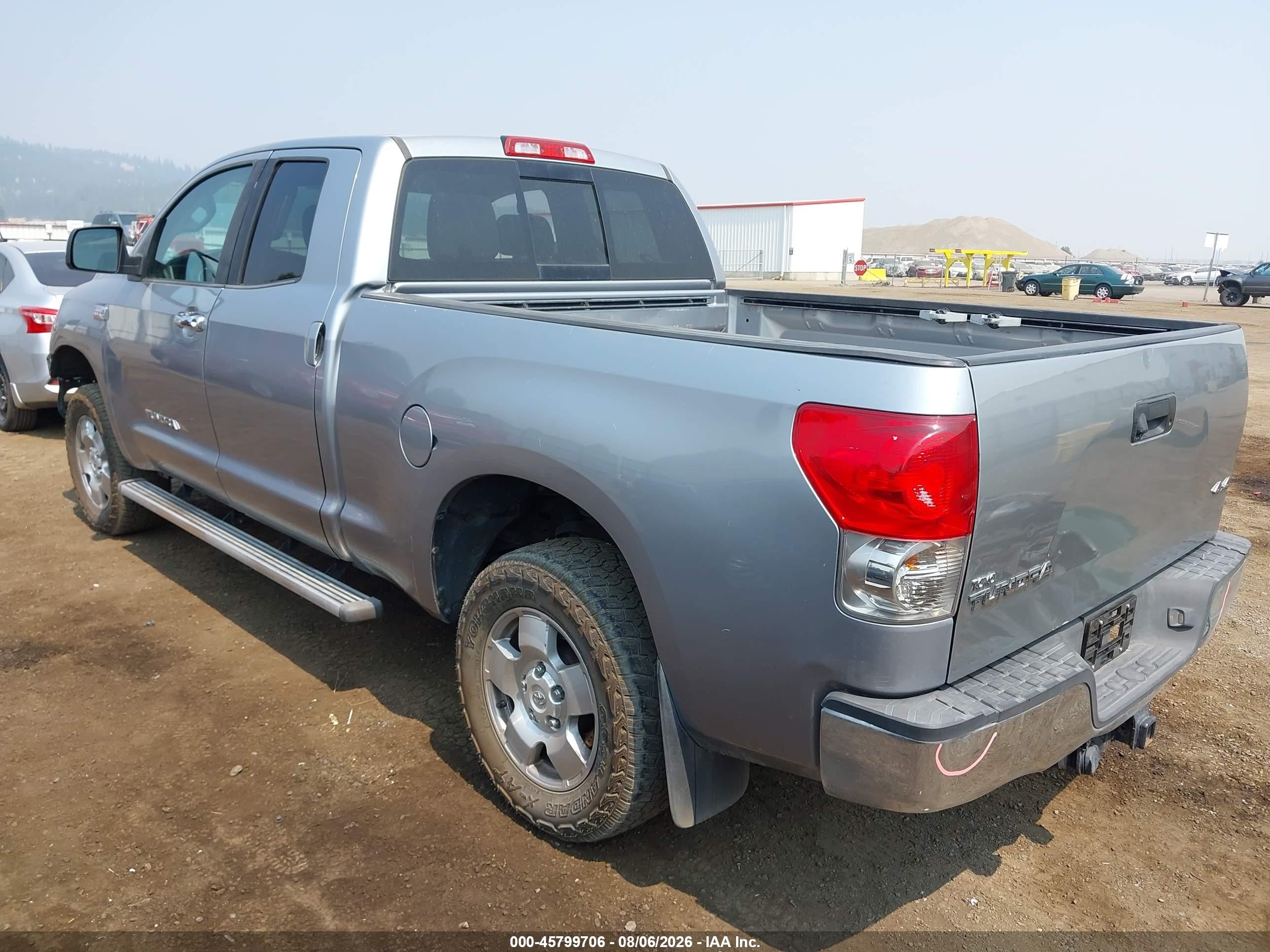 2013 Toyota Tundra Grade 5.7l V8 Silver vin: 5TFUY5F11DX311036