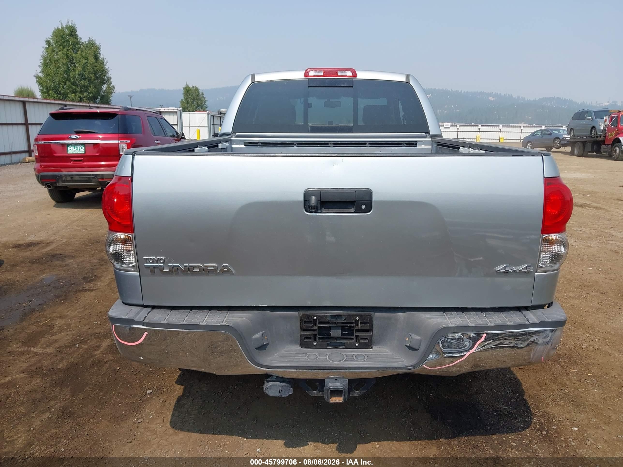2013 Toyota Tundra Grade 5.7l V8 Silver vin: 5TFUY5F11DX311036