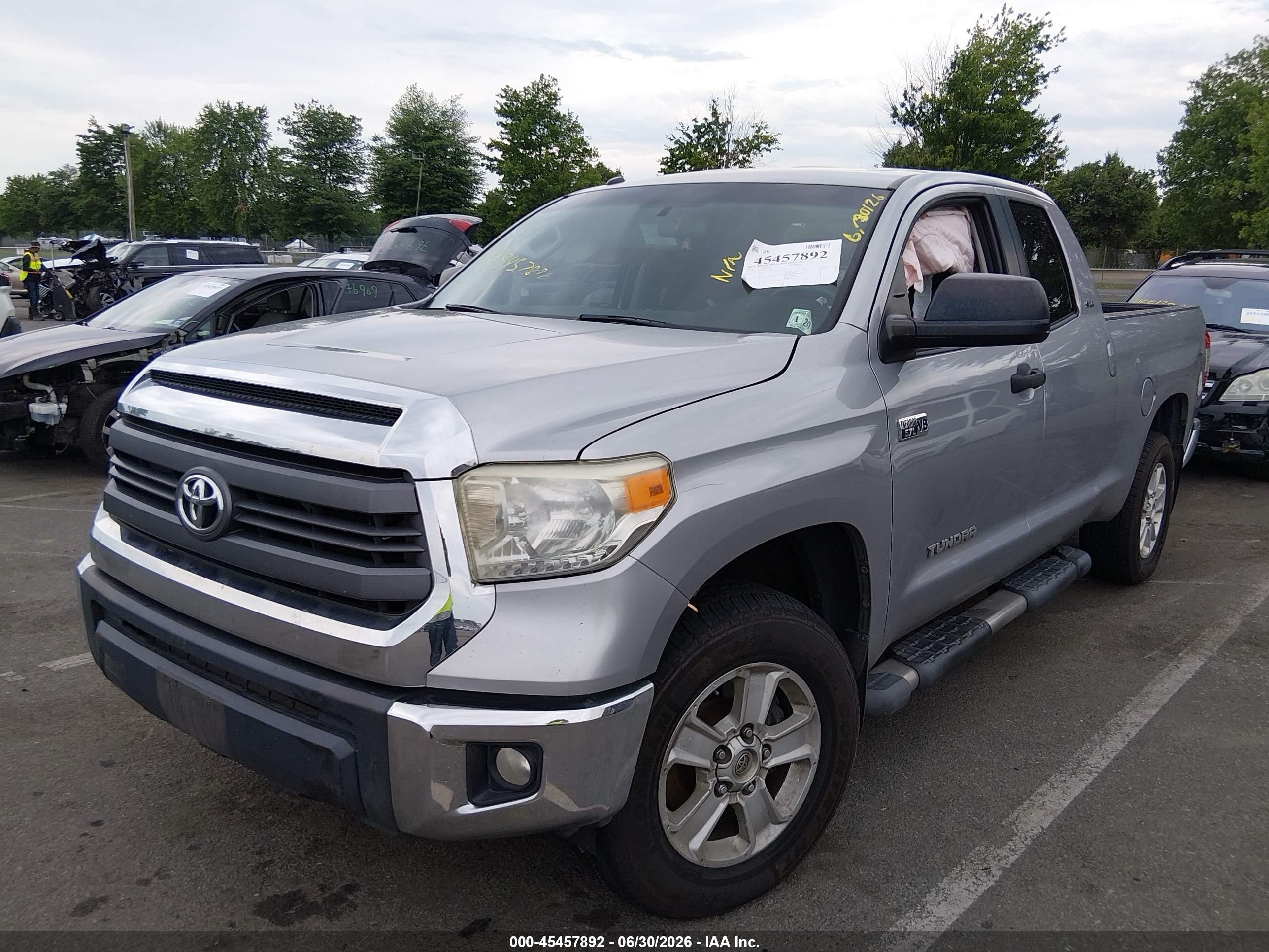 2014 Toyota Tundra Sr5 5.7l V8 Серебряный vin: 5TFUY5F11EX408786