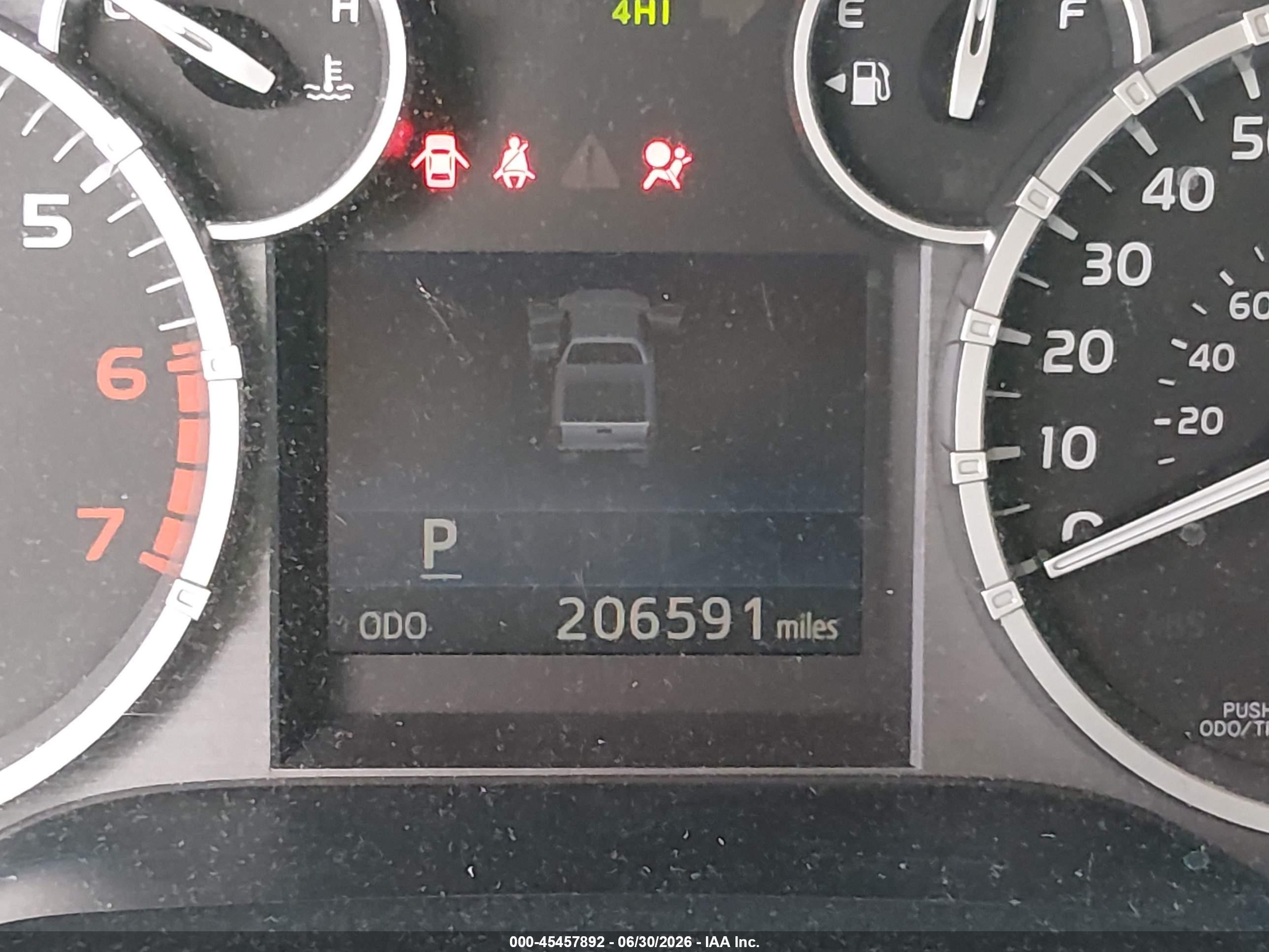 2014 Toyota Tundra Sr5 5.7l V8 Серебряный vin: 5TFUY5F11EX408786