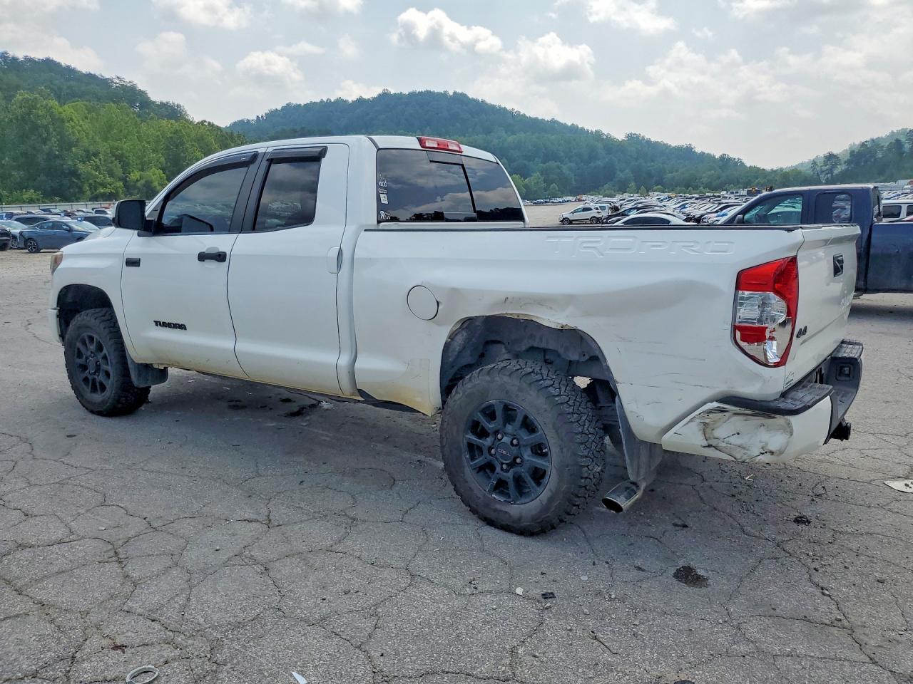 2015 Toyota Tundra Trd Pro White vin: 5TFUY5F11FX441966