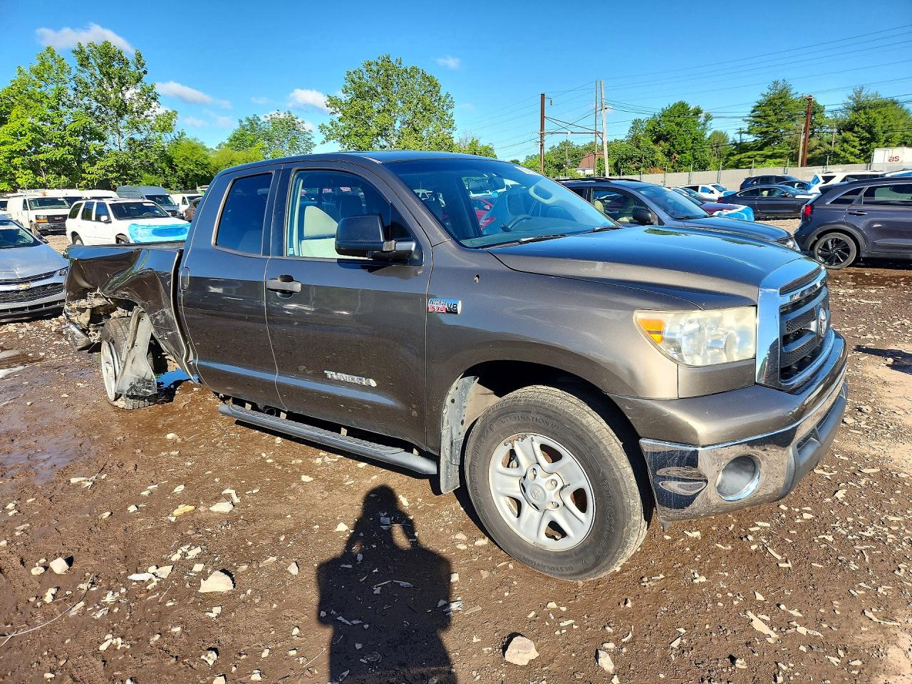 2010 Toyota Tundra Double Cab Sr5 Brown vin: 5TFUY5F12AX141149