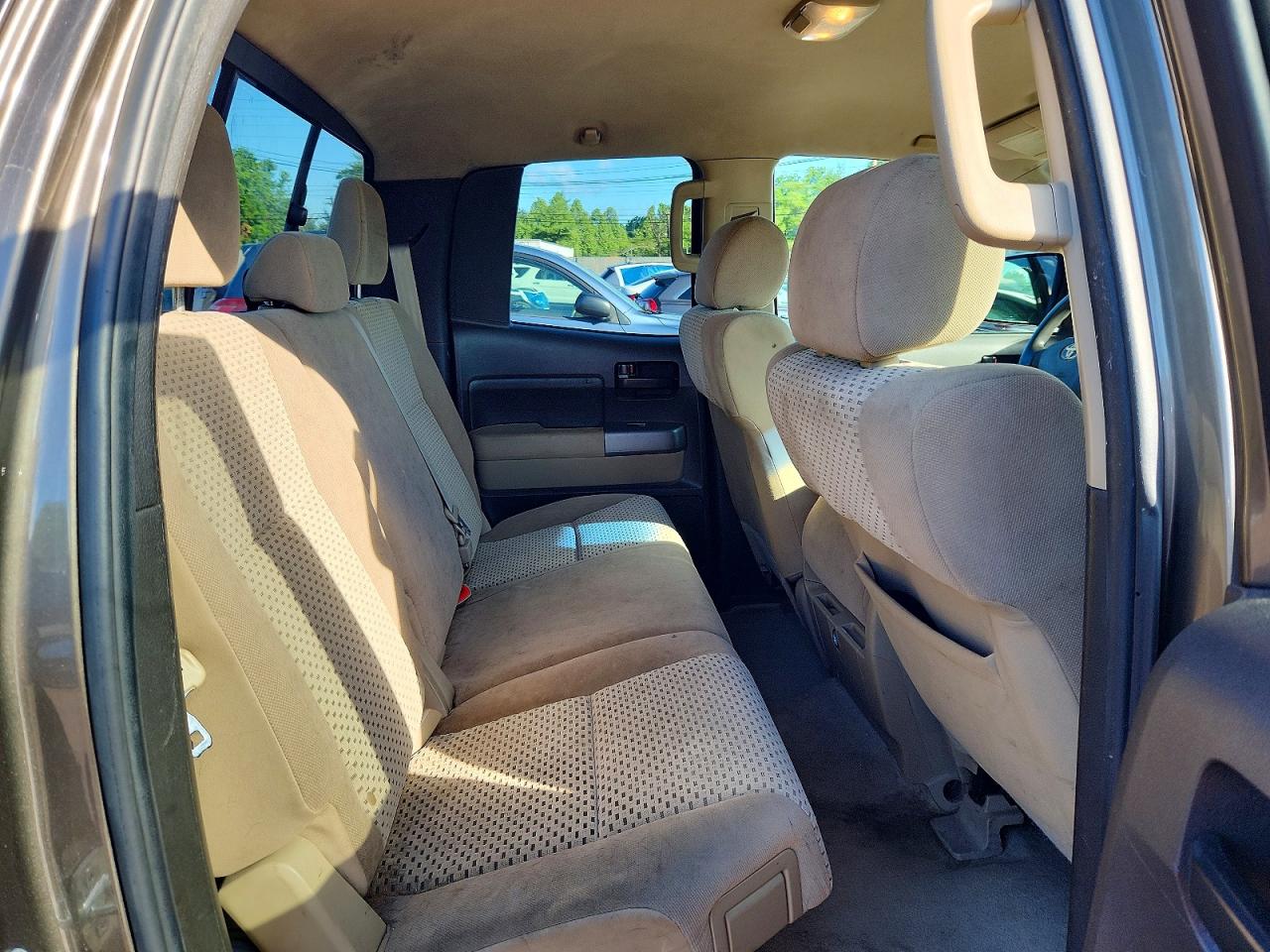 2010 Toyota Tundra Double Cab Sr5 Brown vin: 5TFUY5F12AX141149