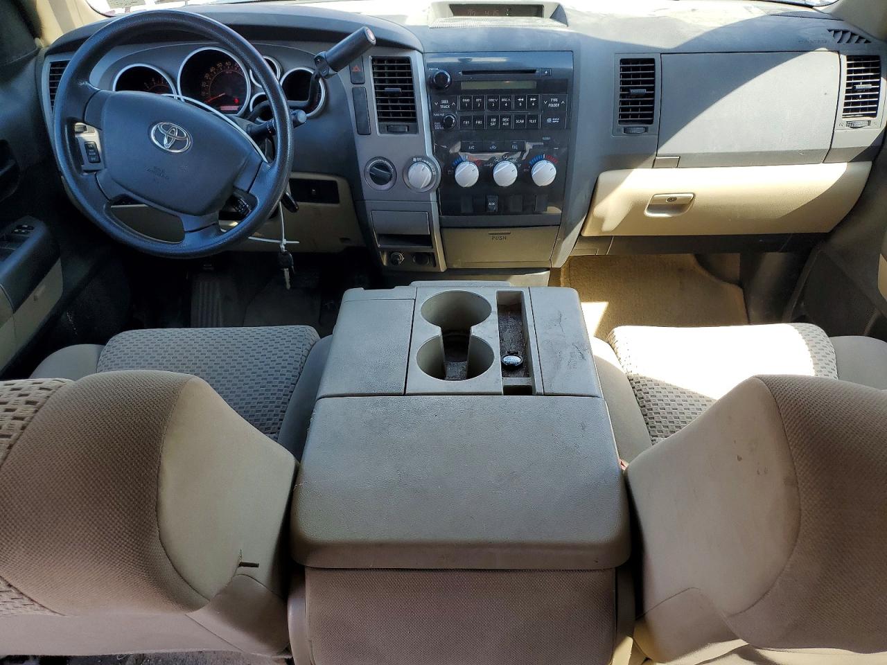 2010 Toyota Tundra Double Cab Sr5 Красный vin: 5TFUY5F12AX142379