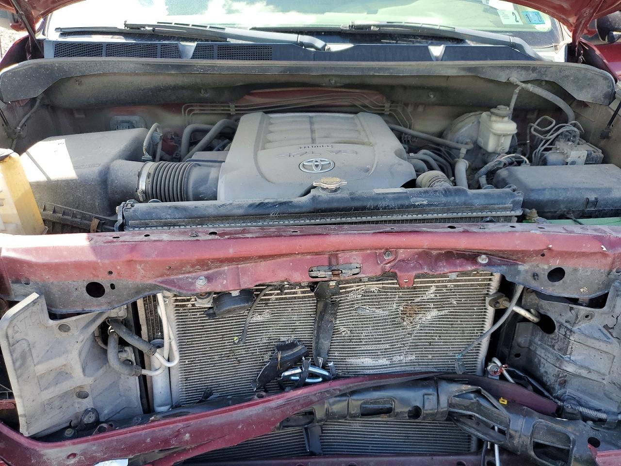 2010 Toyota Tundra Double Cab Sr5 Красный vin: 5TFUY5F12AX142379