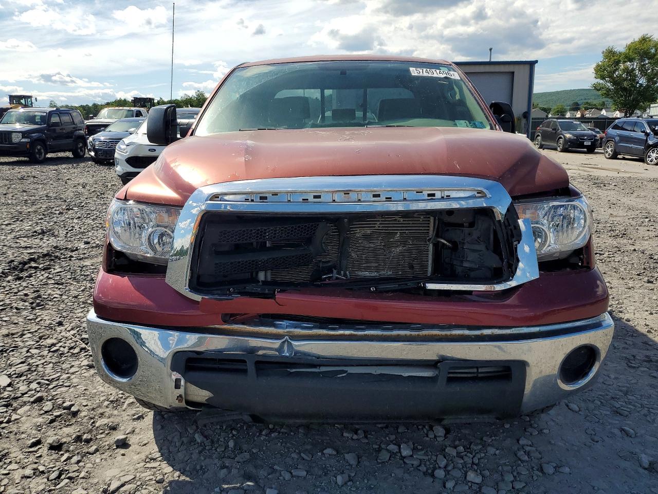 2010 Toyota Tundra Double Cab Sr5 Красный vin: 5TFUY5F12AX142379