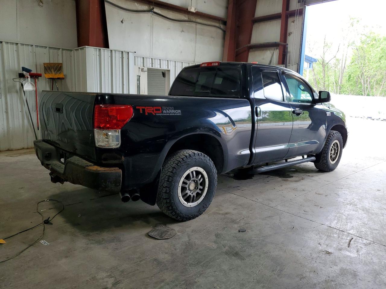 2011 Toyota Tundra Double Cab Sr5 Black vin: 5TFUY5F12BX188845