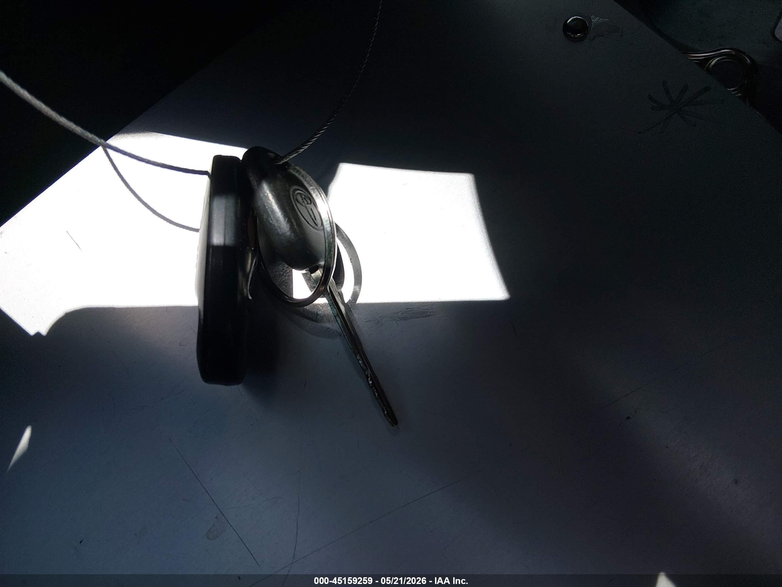 2010 Toyota Tundra Grade 5.7l V8 Красный vin: 5TFUY5F13AX117328