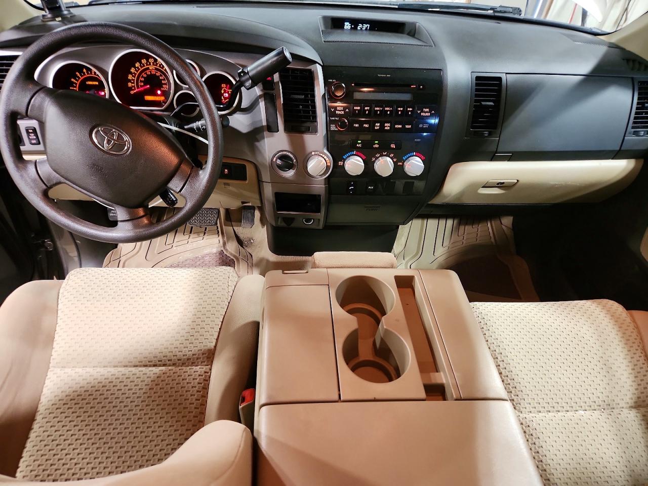 2011 Toyota Tundra Double Cab Sr5 Коричневый vin: 5TFUY5F13BX175991