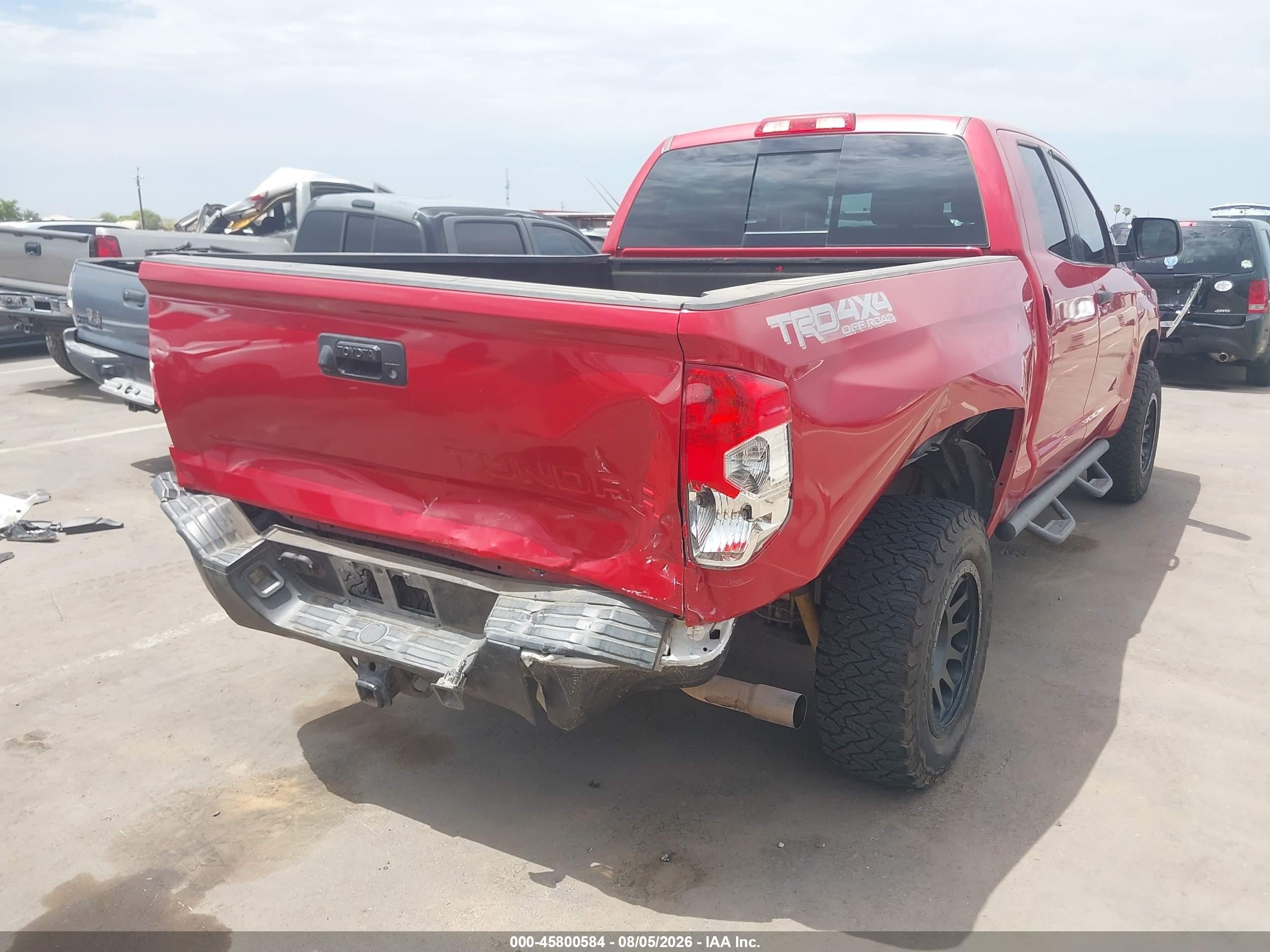 2014 Toyota Tundra Sr5 5.7l V8 Red vin: 5TFUY5F13EX338918