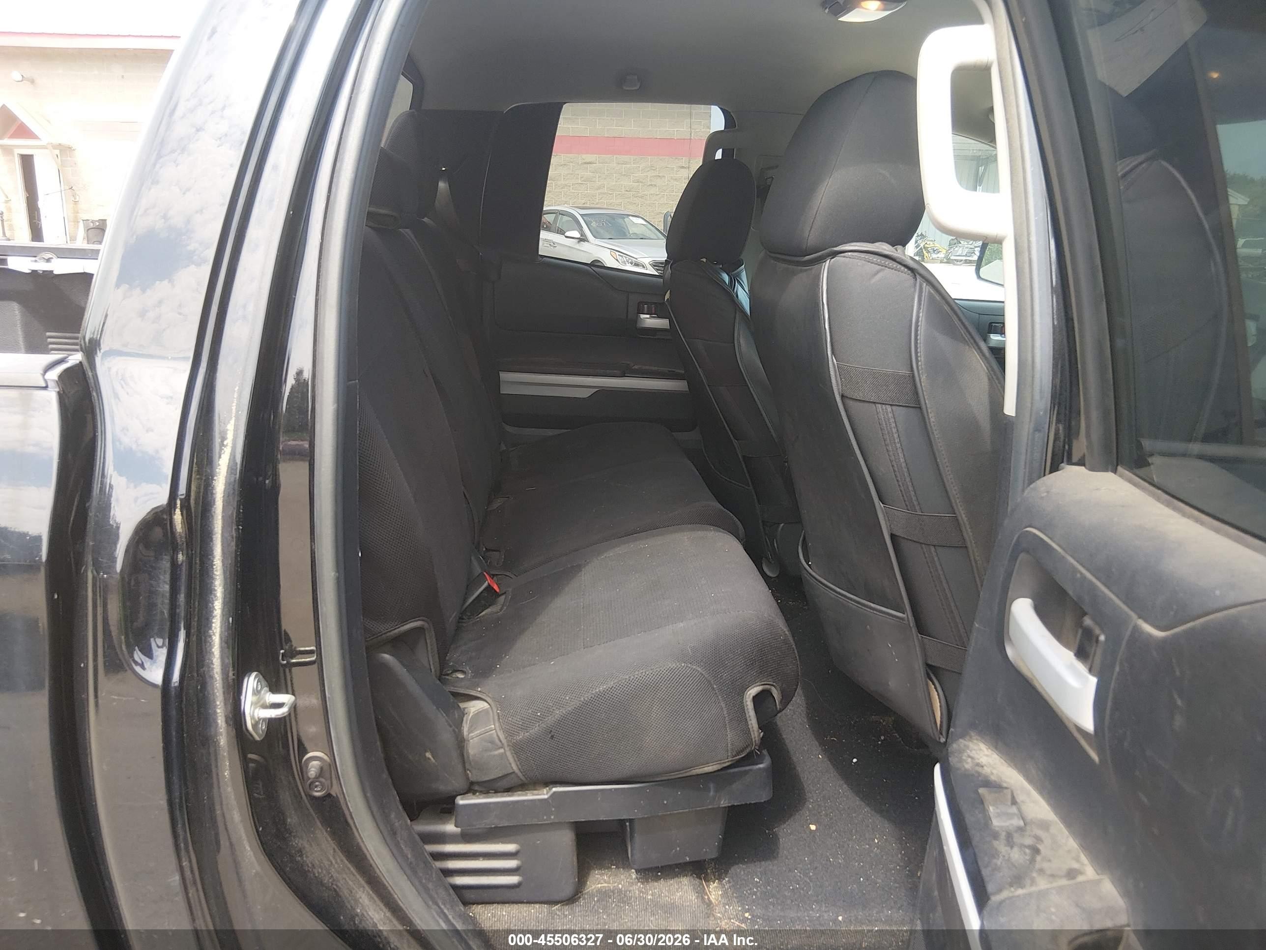 2015 Toyota Tundra Sr5 5.7l V8 Black vin: 5TFUY5F13FX450216