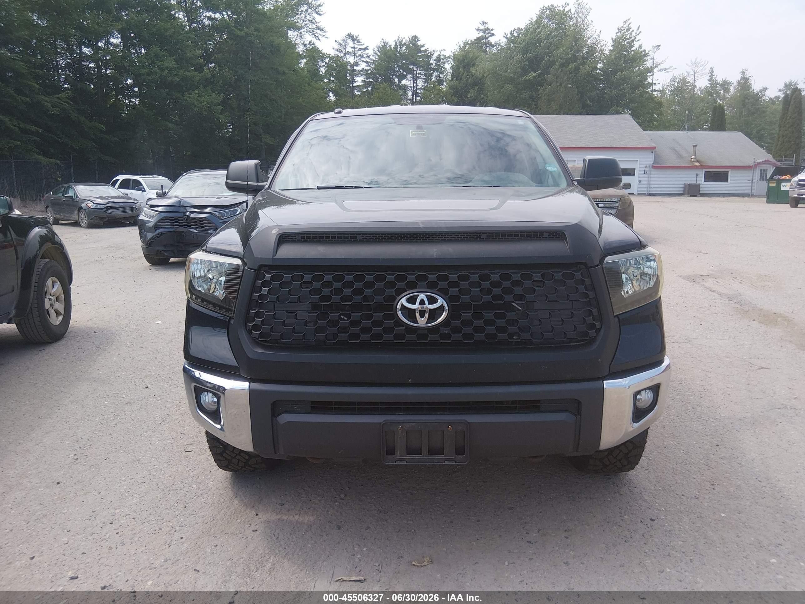 2015 Toyota Tundra Sr5 5.7l V8 Black vin: 5TFUY5F13FX450216