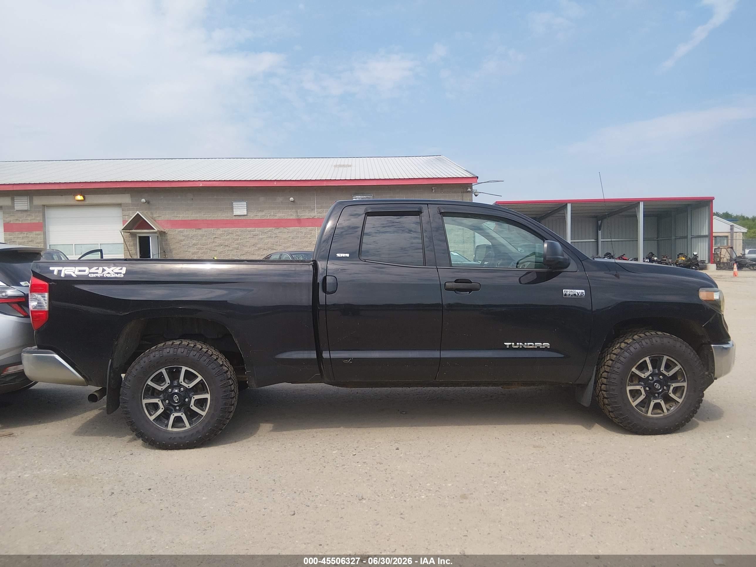 2015 Toyota Tundra Sr5 5.7l V8 Black vin: 5TFUY5F13FX450216