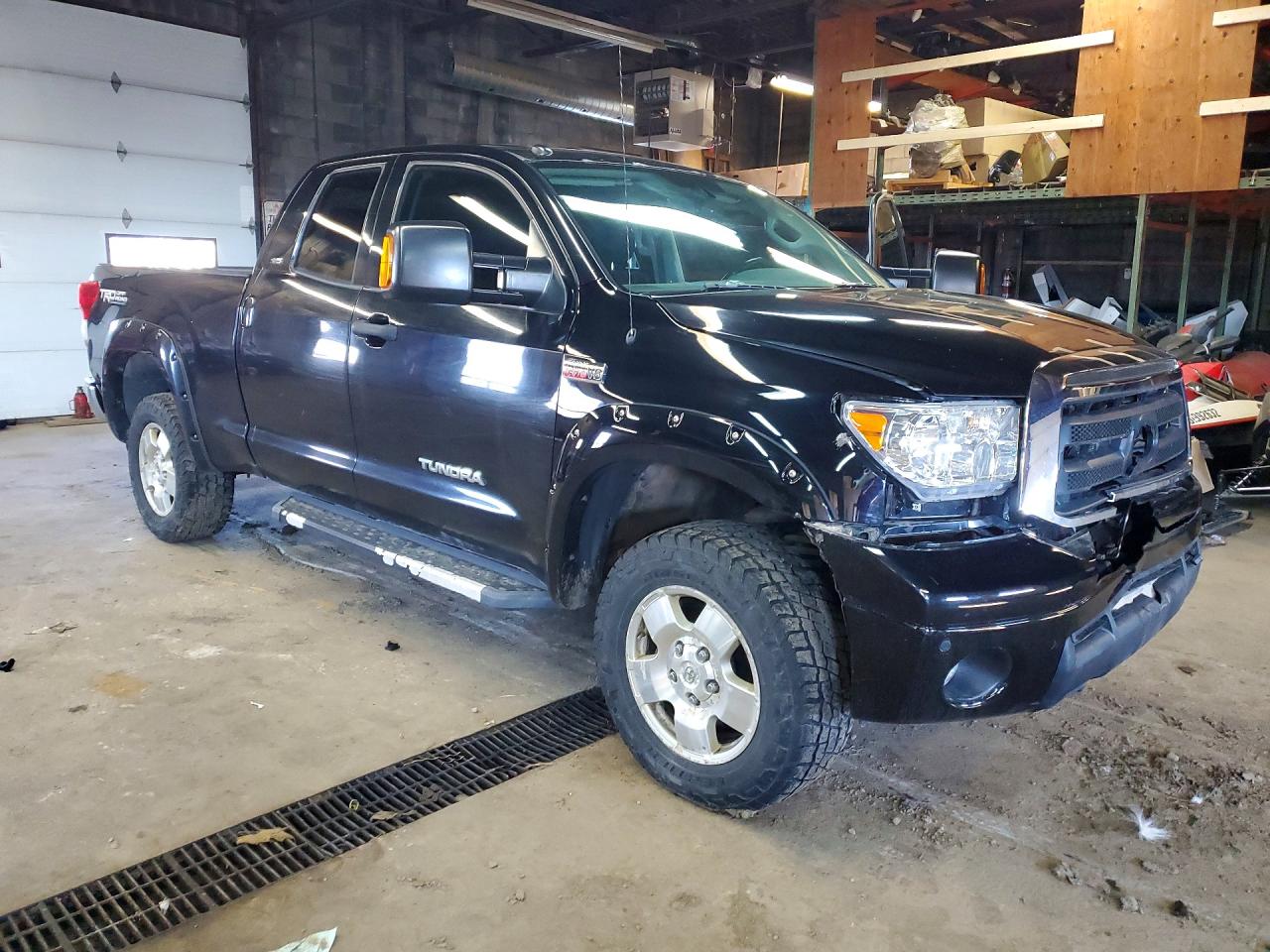 2010 Toyota Tundra Double Cab Sr5 Black vin: 5TFUY5F14AX149835