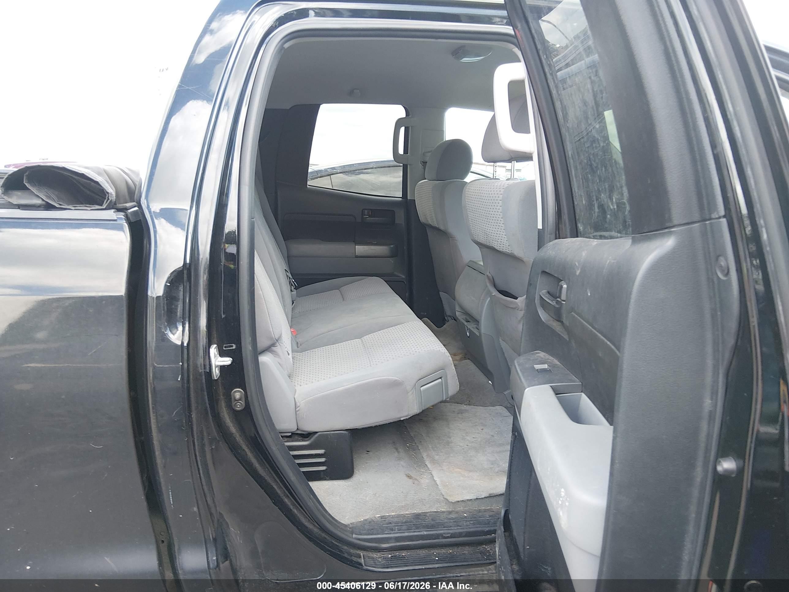 2011 Toyota Tundra Grade 5.7l V8 Черный vin: 5TFUY5F14BX195781