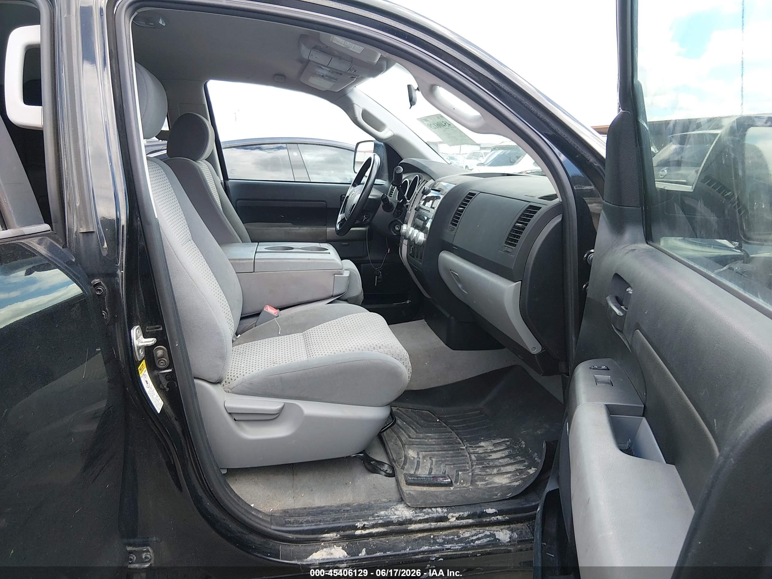 2011 Toyota Tundra Grade 5.7l V8 Черный vin: 5TFUY5F14BX195781