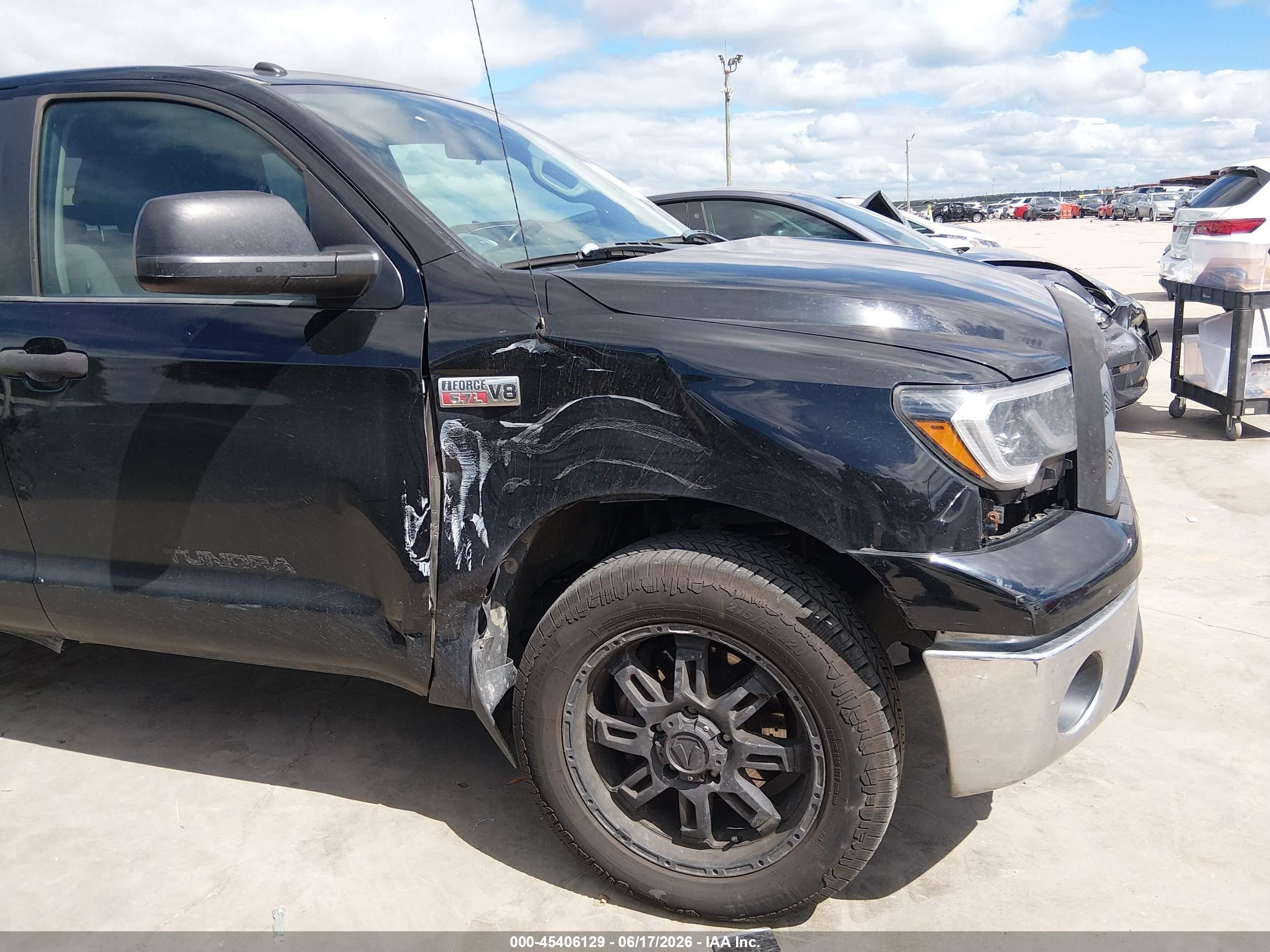 2011 Toyota Tundra Grade 5.7l V8 Черный vin: 5TFUY5F14BX195781