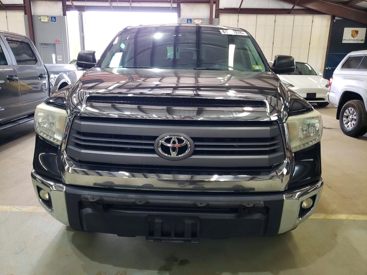 2014 Toyota Tundra Sr5 Black vin: 5TFUY5F14EX391935