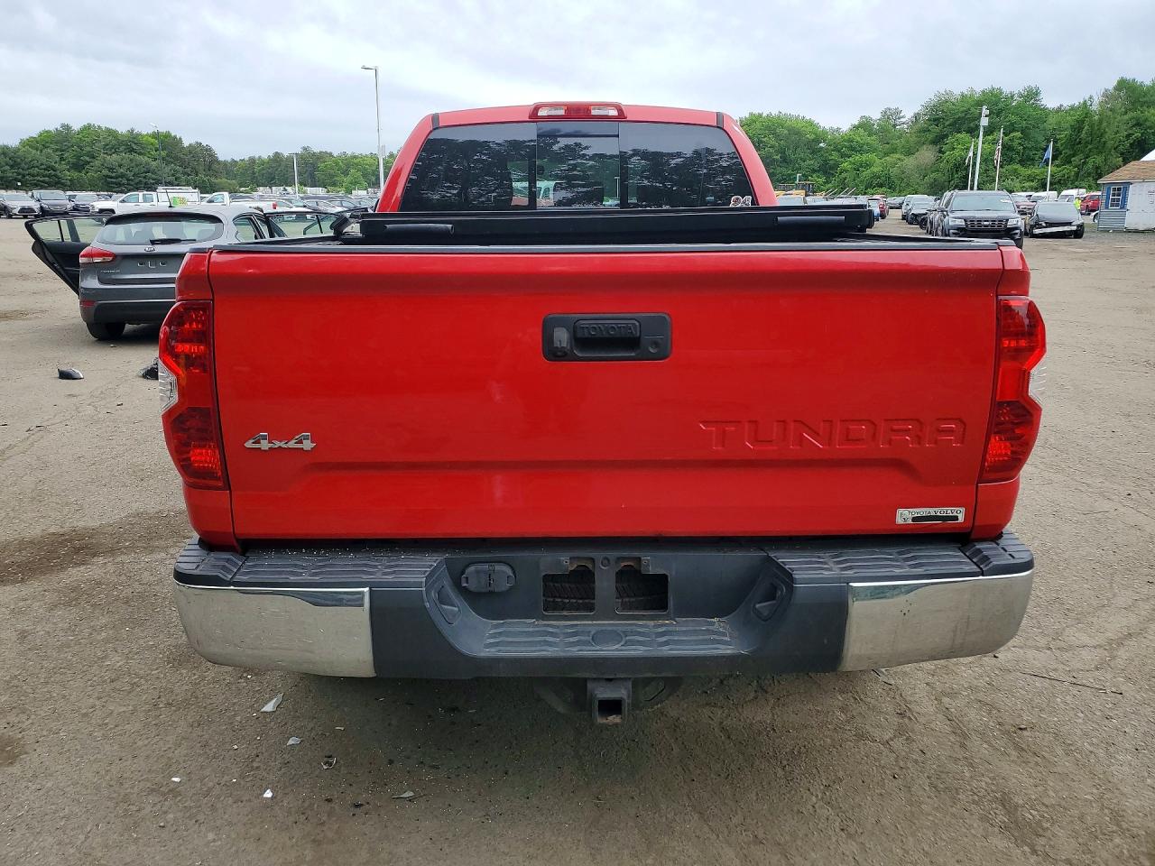 2014 Toyota Tundra Sr5 Red vin: 5TFUY5F14EX399503